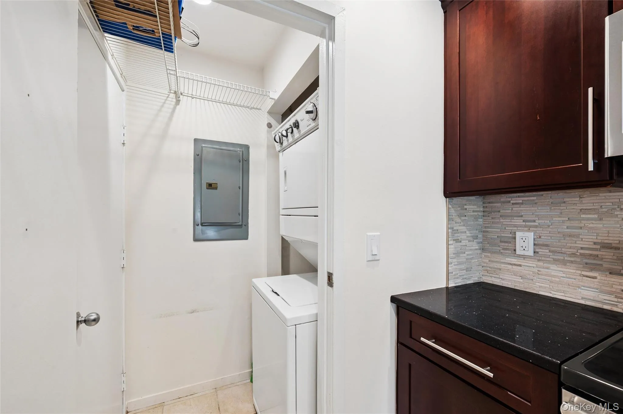 90 Hampton Vista Drive, Riverhead, NY, 3 Bedrooms Bedrooms, 6 Rooms Rooms,2 BathroomsBathrooms,Residential,For Rent,Hampton Vista,0,1049893 90 Hampton Vista Drive, Riverhead, NY, 3 Bedrooms Bedrooms, 6 Rooms Rooms,2 BathroomsBathrooms,Residential,For Rent,Hampton Vista,0,1049893