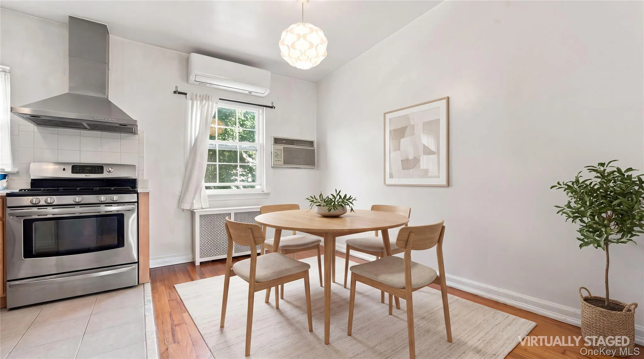 7351 Utopia Parkway, New York, NY, 2 Bedrooms Bedrooms, 7 Rooms Rooms,2 BathroomsBathrooms,Residential,For Rent,Utopia,0,1049895 7351 Utopia Parkway, New York, NY, 2 Bedrooms Bedrooms, 7 Rooms Rooms,2 BathroomsBathrooms,Residential,For Rent,Utopia,0,1049895