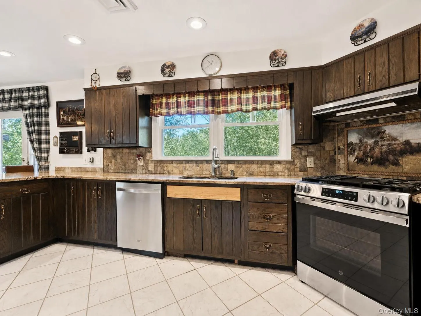 49 Quiat Road, Fallsburg, NY, 3 Bedrooms Bedrooms, 7 Rooms Rooms,2 BathroomsBathrooms,Residential,For Rent,Quiat,0,1049899 49 Quiat Road, Fallsburg, NY, 3 Bedrooms Bedrooms, 7 Rooms Rooms,2 BathroomsBathrooms,Residential,For Rent,Quiat,0,1049899