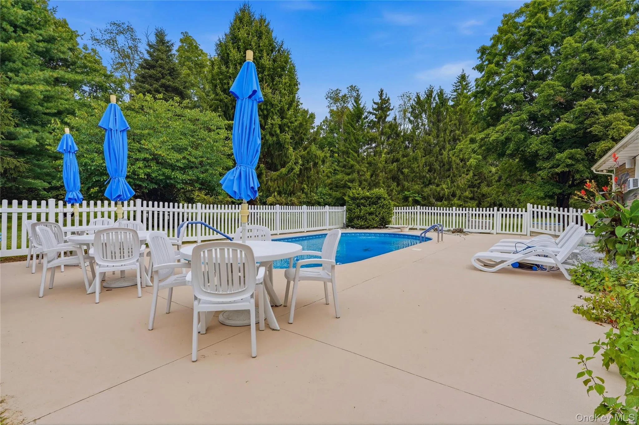 27 Bobolink Lane, Pleasant Valley, NY, 3 Bedrooms Bedrooms, 7 Rooms Rooms,3 BathroomsBathrooms,Residential,For Rent,Bobolink,0,1049903 27 Bobolink Lane, Pleasant Valley, NY, 3 Bedrooms Bedrooms, 7 Rooms Rooms,3 BathroomsBathrooms,Residential,For Rent,Bobolink,0,1049903
