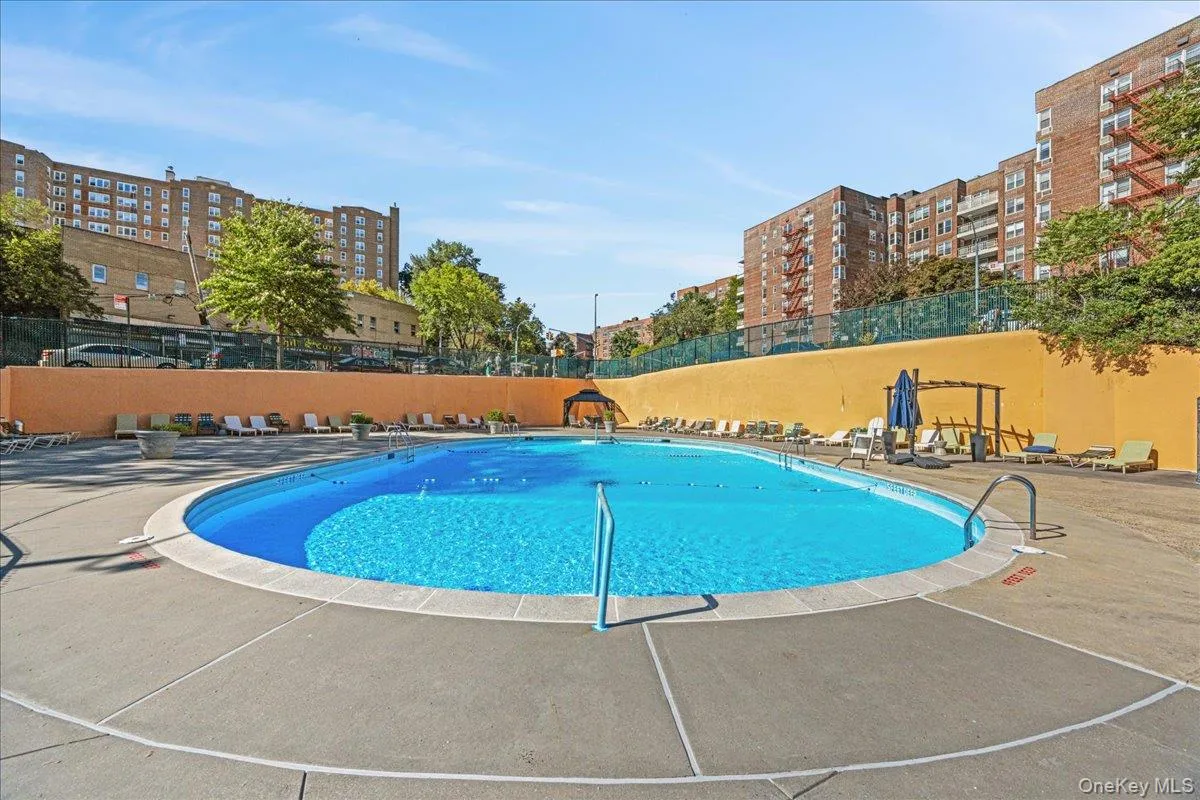 555 Kappock Street, New York, NY, 3 Bedrooms Bedrooms, 6 Rooms Rooms,2 BathroomsBathrooms,Residential,For Rent,Kappock,0,1049906 555 Kappock Street, New York, NY, 3 Bedrooms Bedrooms, 6 Rooms Rooms,2 BathroomsBathrooms,Residential,For Rent,Kappock,0,1049906