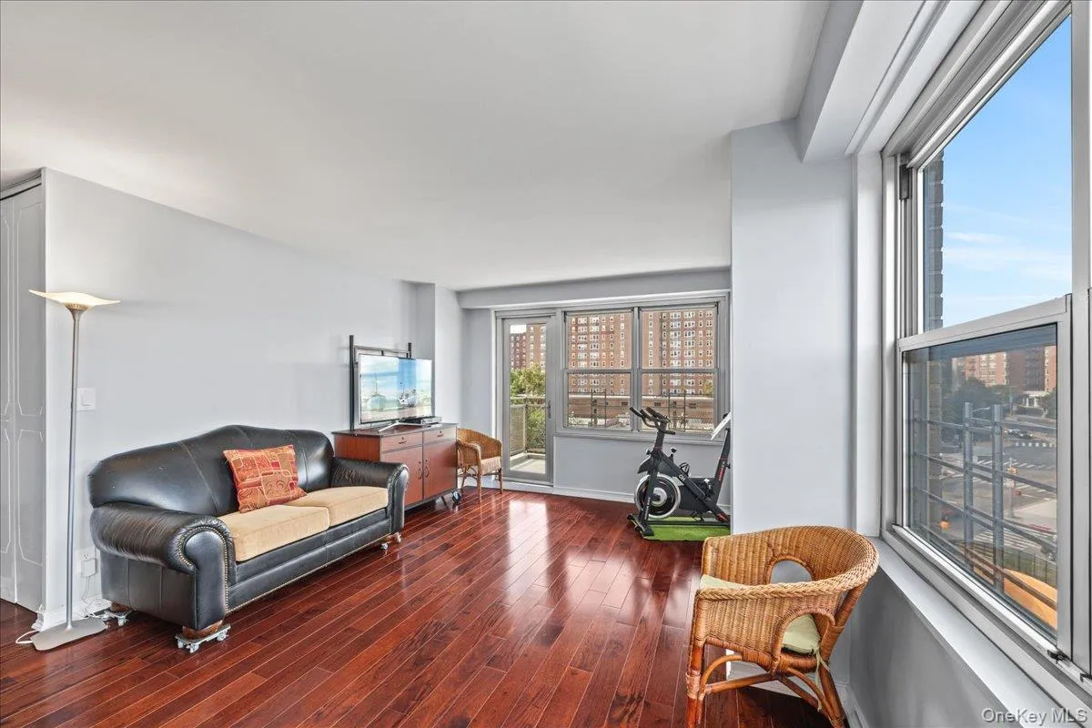555 Kappock Street, New York, NY, 3 Bedrooms Bedrooms, 6 Rooms Rooms,2 BathroomsBathrooms,Residential,For Rent,Kappock,0,1049906 555 Kappock Street, New York, NY, 3 Bedrooms Bedrooms, 6 Rooms Rooms,2 BathroomsBathrooms,Residential,For Rent,Kappock,0,1049906