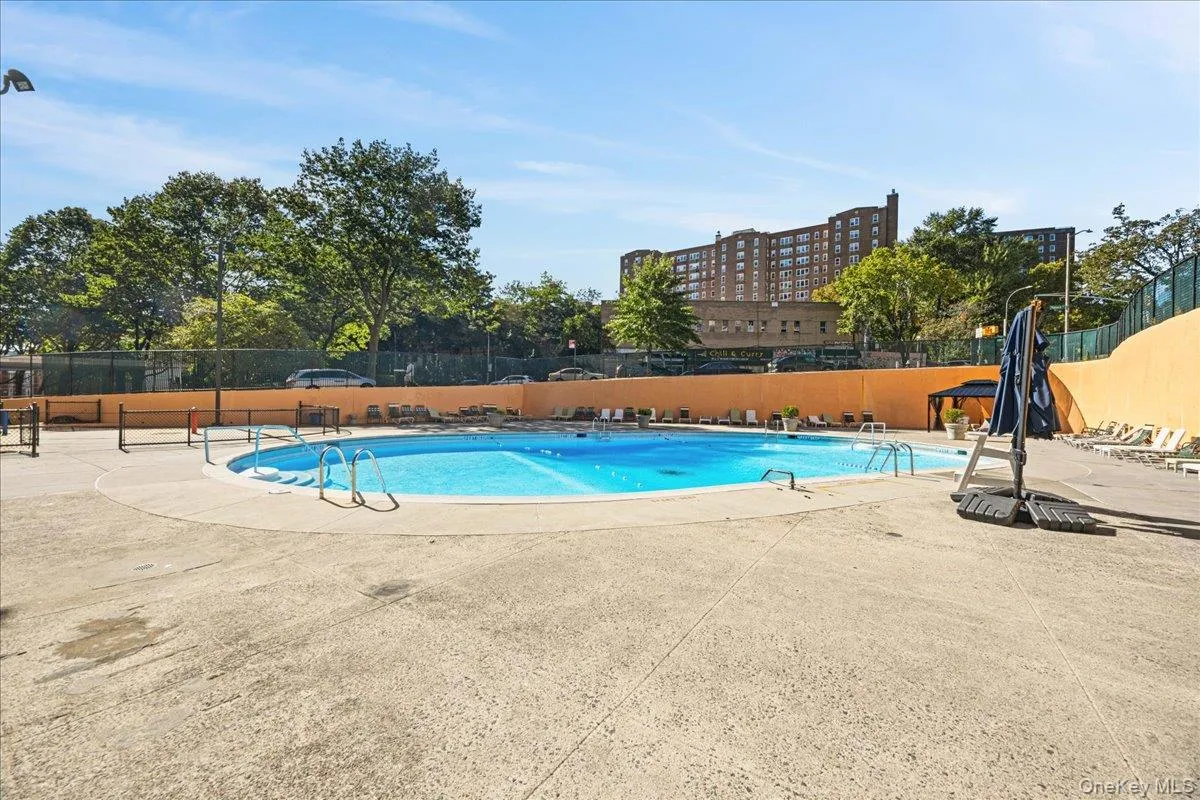555 Kappock Street, New York, NY, 3 Bedrooms Bedrooms, 6 Rooms Rooms,2 BathroomsBathrooms,Residential,For Rent,Kappock,0,1049906 555 Kappock Street, New York, NY, 3 Bedrooms Bedrooms, 6 Rooms Rooms,2 BathroomsBathrooms,Residential,For Rent,Kappock,0,1049906