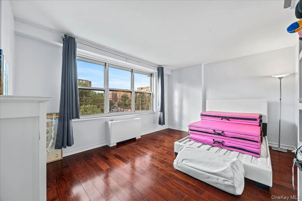555 Kappock Street, New York, NY, 3 Bedrooms Bedrooms, 6 Rooms Rooms,2 BathroomsBathrooms,Residential,For Rent,Kappock,0,1049906 555 Kappock Street, New York, NY, 3 Bedrooms Bedrooms, 6 Rooms Rooms,2 BathroomsBathrooms,Residential,For Rent,Kappock,0,1049906