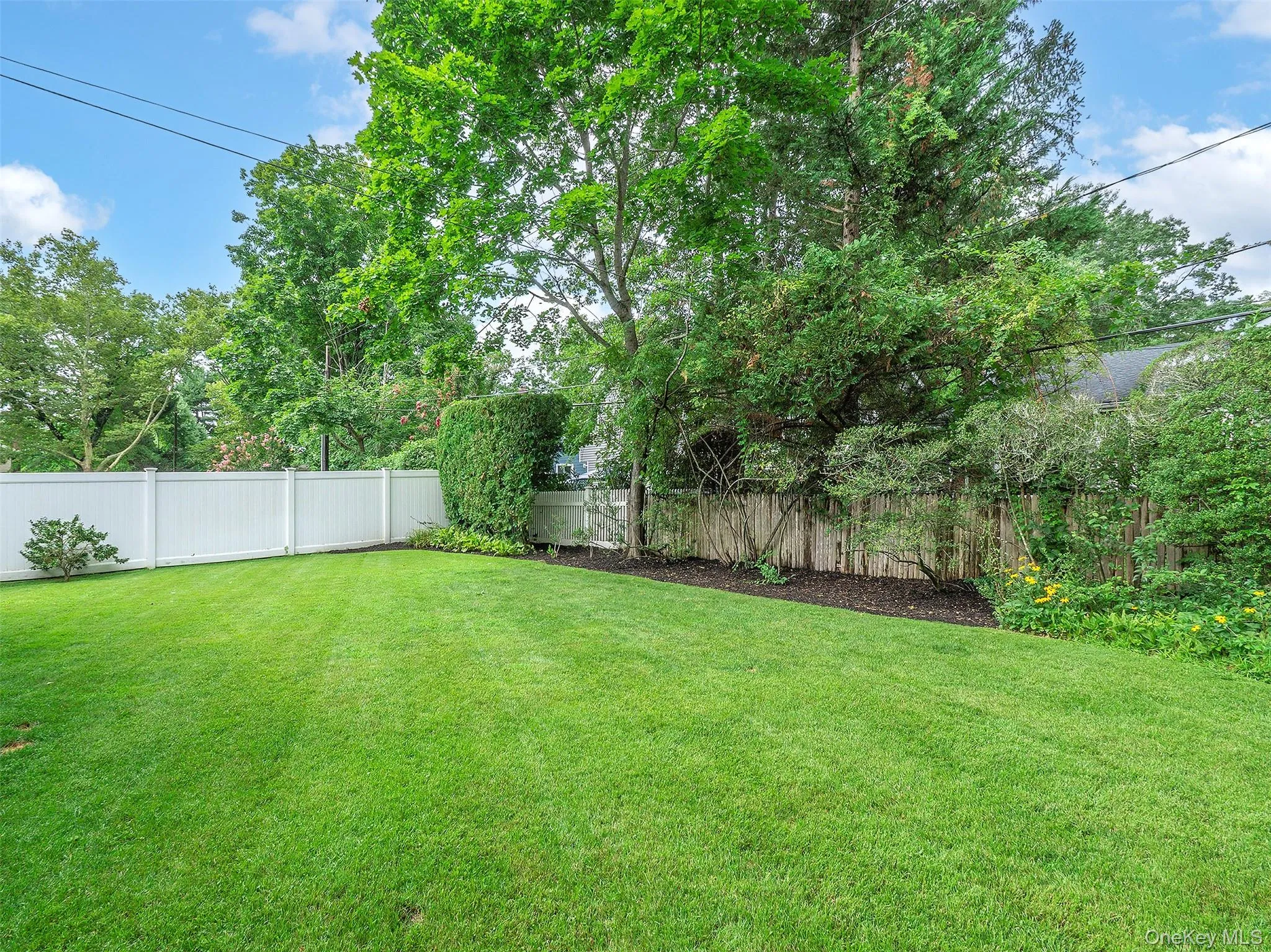 45 Driftwood Drive, North Hempstead, NY, 4 Bedrooms Bedrooms, 8 Rooms Rooms,2 BathroomsBathrooms,Residential,For Rent,Driftwood,0,1049907 45 Driftwood Drive, North Hempstead, NY, 4 Bedrooms Bedrooms, 8 Rooms Rooms,2 BathroomsBathrooms,Residential,For Rent,Driftwood,0,1049907