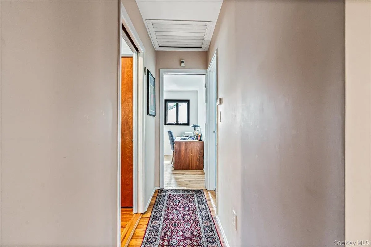 45 Driftwood Drive, North Hempstead, NY, 4 Bedrooms Bedrooms, 8 Rooms Rooms,2 BathroomsBathrooms,Residential,For Rent,Driftwood,0,1049907 45 Driftwood Drive, North Hempstead, NY, 4 Bedrooms Bedrooms, 8 Rooms Rooms,2 BathroomsBathrooms,Residential,For Rent,Driftwood,0,1049907