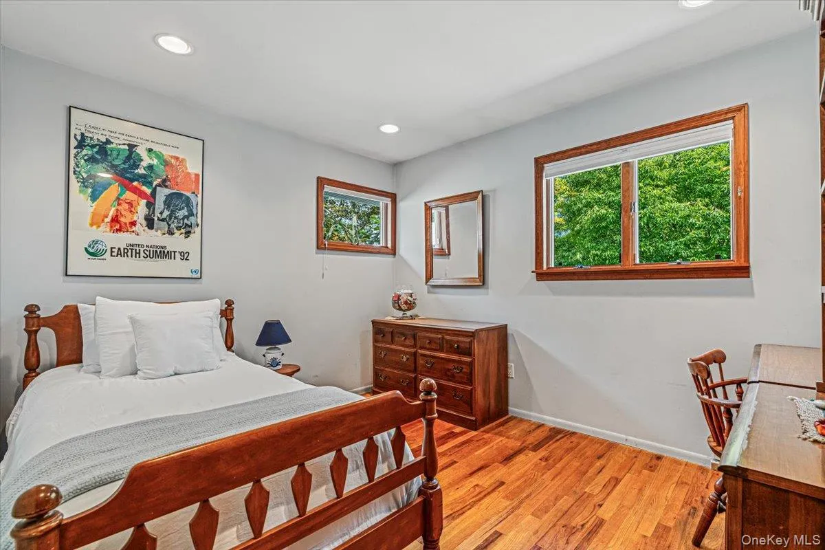 45 Driftwood Drive, North Hempstead, NY, 4 Bedrooms Bedrooms, 8 Rooms Rooms,2 BathroomsBathrooms,Residential,For Rent,Driftwood,0,1049907 45 Driftwood Drive, North Hempstead, NY, 4 Bedrooms Bedrooms, 8 Rooms Rooms,2 BathroomsBathrooms,Residential,For Rent,Driftwood,0,1049907