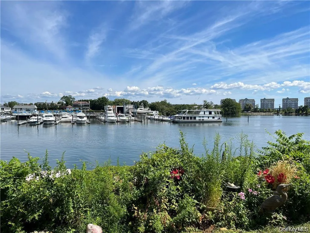 25 SHADY GLEN Court, New Rochelle, NY, 2 Bedrooms Bedrooms, 5 Rooms Rooms,1 BathroomBathrooms,Residential,For Rent,SHADY GLEN,0,1049919 25 SHADY GLEN Court, New Rochelle, NY, 2 Bedrooms Bedrooms, 5 Rooms Rooms,1 BathroomBathrooms,Residential,For Rent,SHADY GLEN,0,1049919