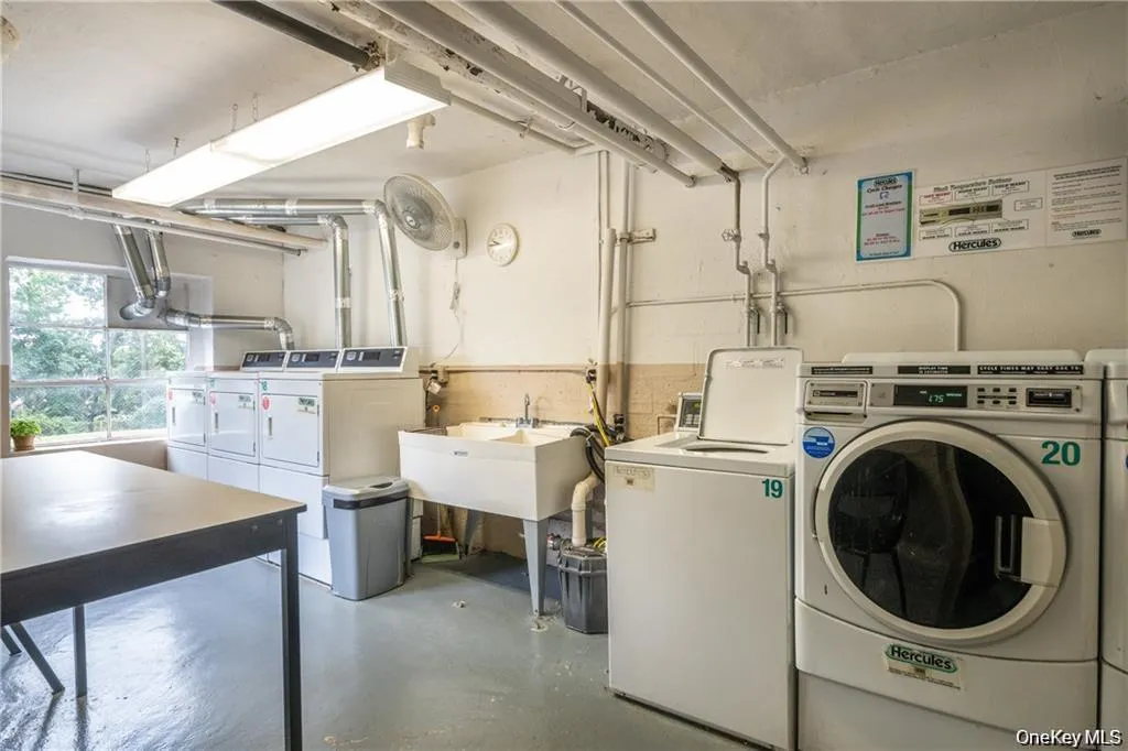 25 SHADY GLEN Court, New Rochelle, NY, 2 Bedrooms Bedrooms, 5 Rooms Rooms,1 BathroomBathrooms,Residential,For Rent,SHADY GLEN,0,1049919 25 SHADY GLEN Court, New Rochelle, NY, 2 Bedrooms Bedrooms, 5 Rooms Rooms,1 BathroomBathrooms,Residential,For Rent,SHADY GLEN,0,1049919
