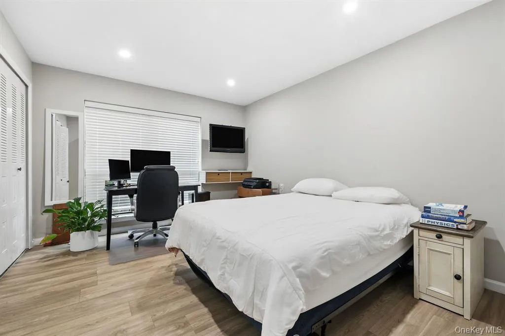 18 Huntington Circle, Peekskill, NY, 2 Bedrooms Bedrooms, 5 Rooms Rooms,2 BathroomsBathrooms,Residential Lease,For Rent,Huntington,0,1049920 18 Huntington Circle, Peekskill, NY, 2 Bedrooms Bedrooms, 5 Rooms Rooms,2 BathroomsBathrooms,Residential Lease,For Rent,Huntington,0,1049920