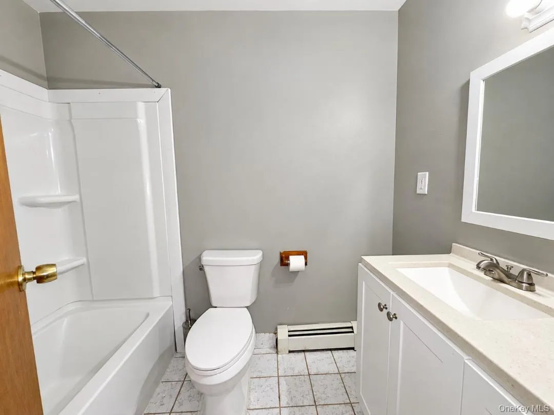 248 Concord Lane, Middletown, NY, 2 Bedroom Bedrooms, 5 Room Rooms,2 BathroomBathrooms,Residential Lease,For Rent,Concord,0,1049922 248 Concord Lane, Middletown, NY, 2 Bedroom Bedrooms, 5 Room Rooms,2 BathroomBathrooms,Residential Lease,For Rent,Concord,0,1049922