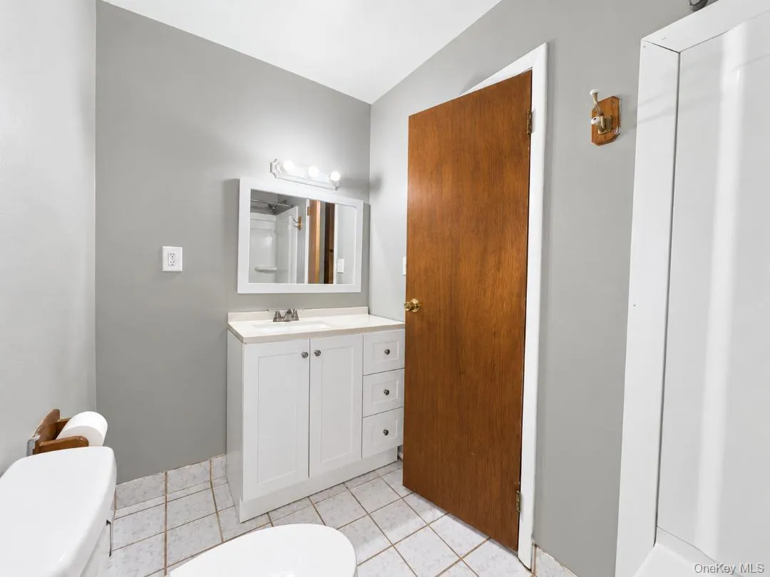 248 Concord Lane, Middletown, NY, 2 Bedroom Bedrooms, 5 Room Rooms,2 BathroomBathrooms,Residential Lease,For Rent,Concord,0,1049922 248 Concord Lane, Middletown, NY, 2 Bedroom Bedrooms, 5 Room Rooms,2 BathroomBathrooms,Residential Lease,For Rent,Concord,0,1049922