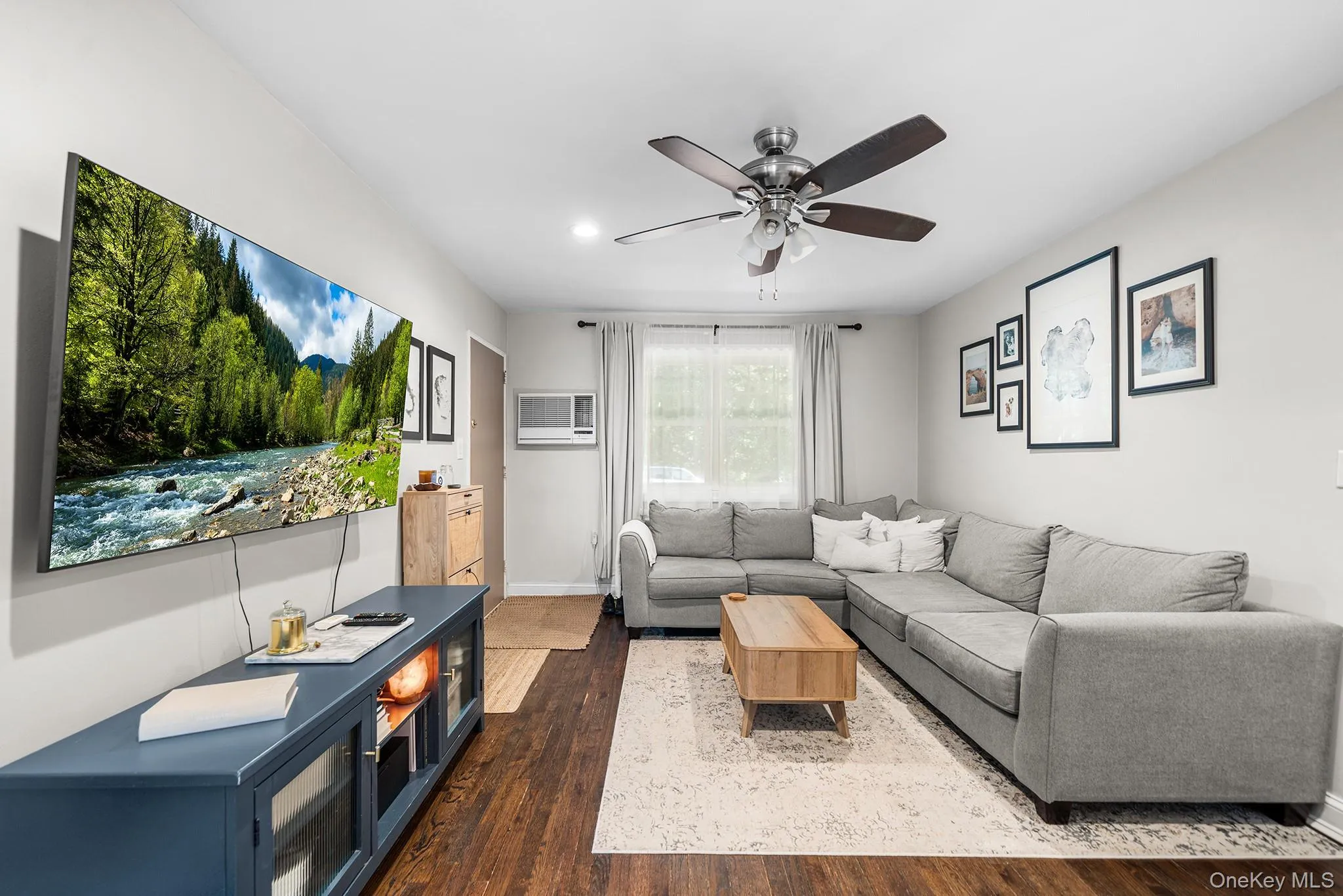230-04 Kingsbury Avenue, New York, NY, 1 Bedroom Bedrooms, 3 Rooms Rooms,1 BathroomBathrooms,Residential,For Rent,Kingsbury,0,1049932 230-04 Kingsbury Avenue, New York, NY, 1 Bedroom Bedrooms, 3 Rooms Rooms,1 BathroomBathrooms,Residential,For Rent,Kingsbury,0,1049932