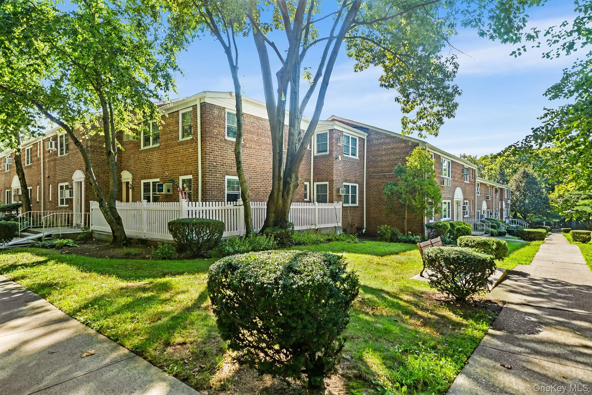 230-04 Kingsbury Avenue, New York, NY, 1 Bedroom Bedrooms, 3 Rooms Rooms,1 BathroomBathrooms,Residential,For Rent,Kingsbury,0,1049932 230-04 Kingsbury Avenue, New York, NY, 1 Bedroom Bedrooms, 3 Rooms Rooms,1 BathroomBathrooms,Residential,For Rent,Kingsbury,0,1049932