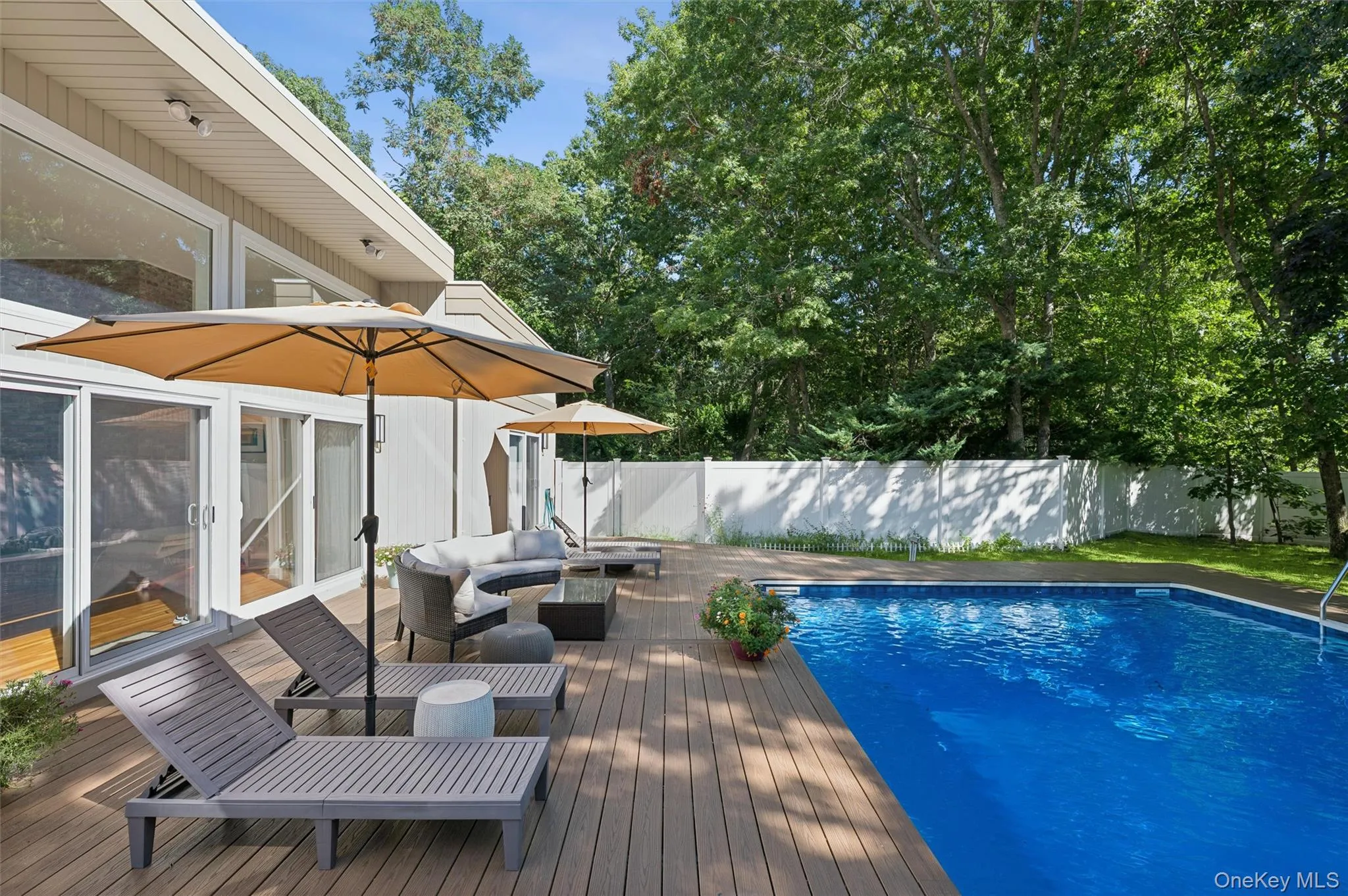 14 Woodland Lane, Southampton, NY, 5 Bedrooms Bedrooms, 8 Rooms Rooms,4 BathroomsBathrooms,Residential Lease,For Rent,Woodland,0,1049934 14 Woodland Lane, Southampton, NY, 5 Bedrooms Bedrooms, 8 Rooms Rooms,4 BathroomsBathrooms,Residential Lease,For Rent,Woodland,0,1049934