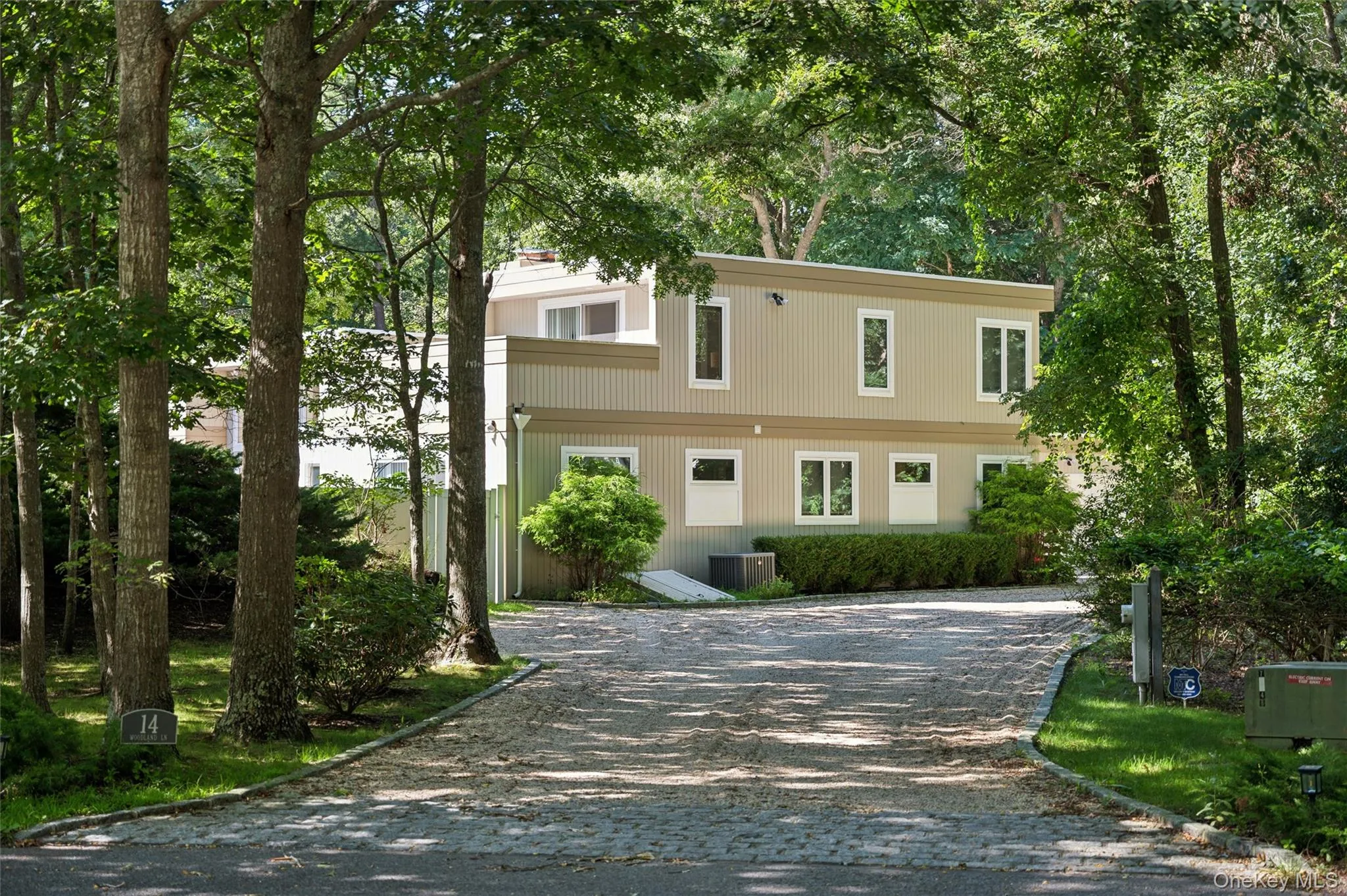 14 Woodland Lane, Southampton, NY, 5 Bedrooms Bedrooms, 8 Rooms Rooms,4 BathroomsBathrooms,Residential Lease,For Rent,Woodland,0,1049934 14 Woodland Lane, Southampton, NY, 5 Bedrooms Bedrooms, 8 Rooms Rooms,4 BathroomsBathrooms,Residential Lease,For Rent,Woodland,0,1049934