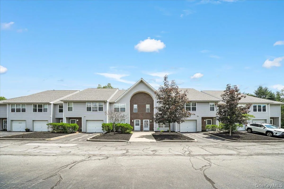 45 Deer Ct Drive, Middletown, NY, 3 Bedrooms Bedrooms, 8 Rooms Rooms,2 BathroomsBathrooms,Residential,For Rent,Deer Ct,0,1049937 45 Deer Ct Drive, Middletown, NY, 3 Bedrooms Bedrooms, 8 Rooms Rooms,2 BathroomsBathrooms,Residential,For Rent,Deer Ct,0,1049937