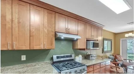 45 Deer Ct Drive, Middletown, NY, 3 Bedrooms Bedrooms, 8 Rooms Rooms,2 BathroomsBathrooms,Residential,For Rent,Deer Ct,0,1049937 45 Deer Ct Drive, Middletown, NY, 3 Bedrooms Bedrooms, 8 Rooms Rooms,2 BathroomsBathrooms,Residential,For Rent,Deer Ct,0,1049937
