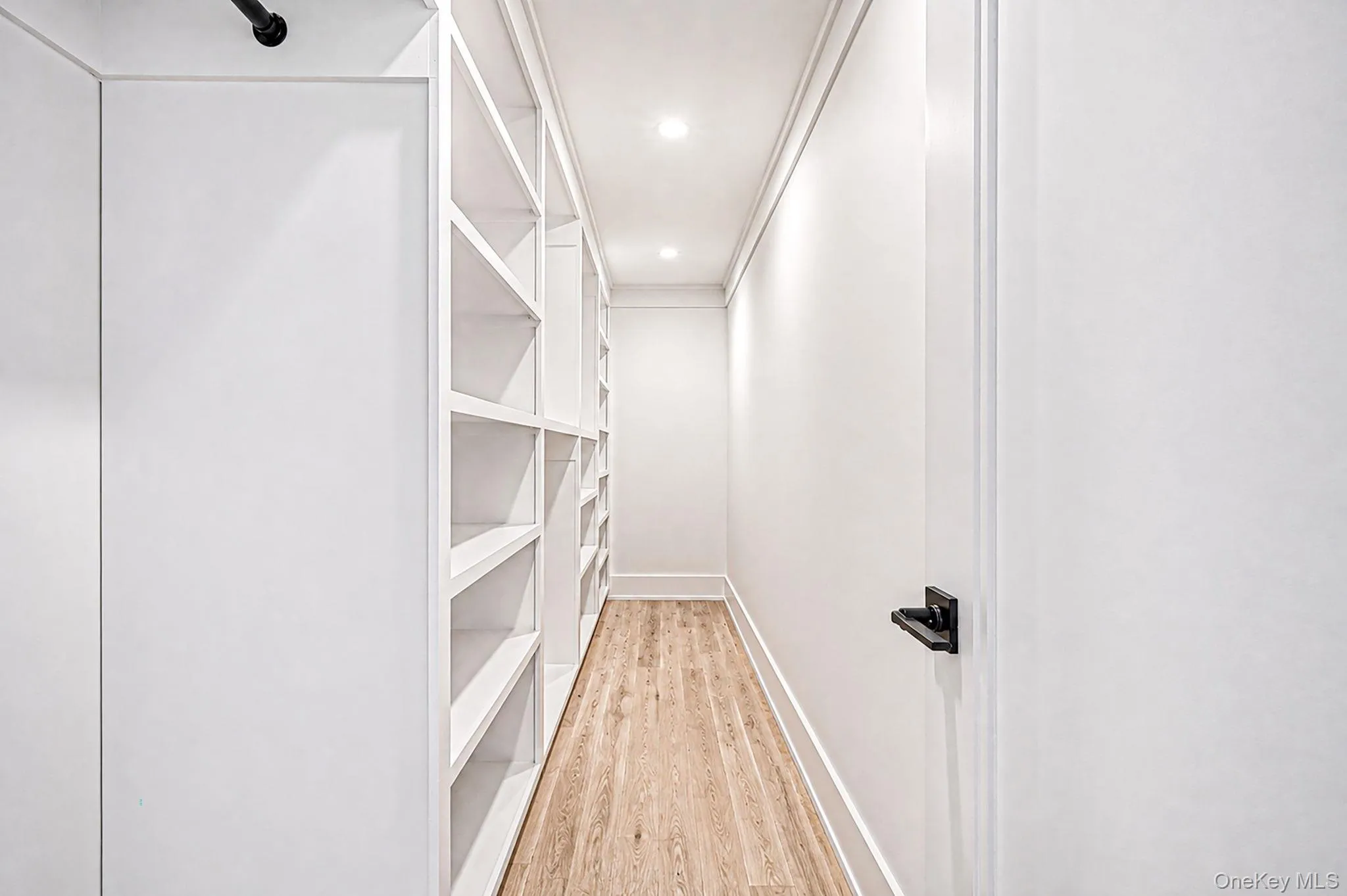 closet to bedroom 3 closet to bedroom 3