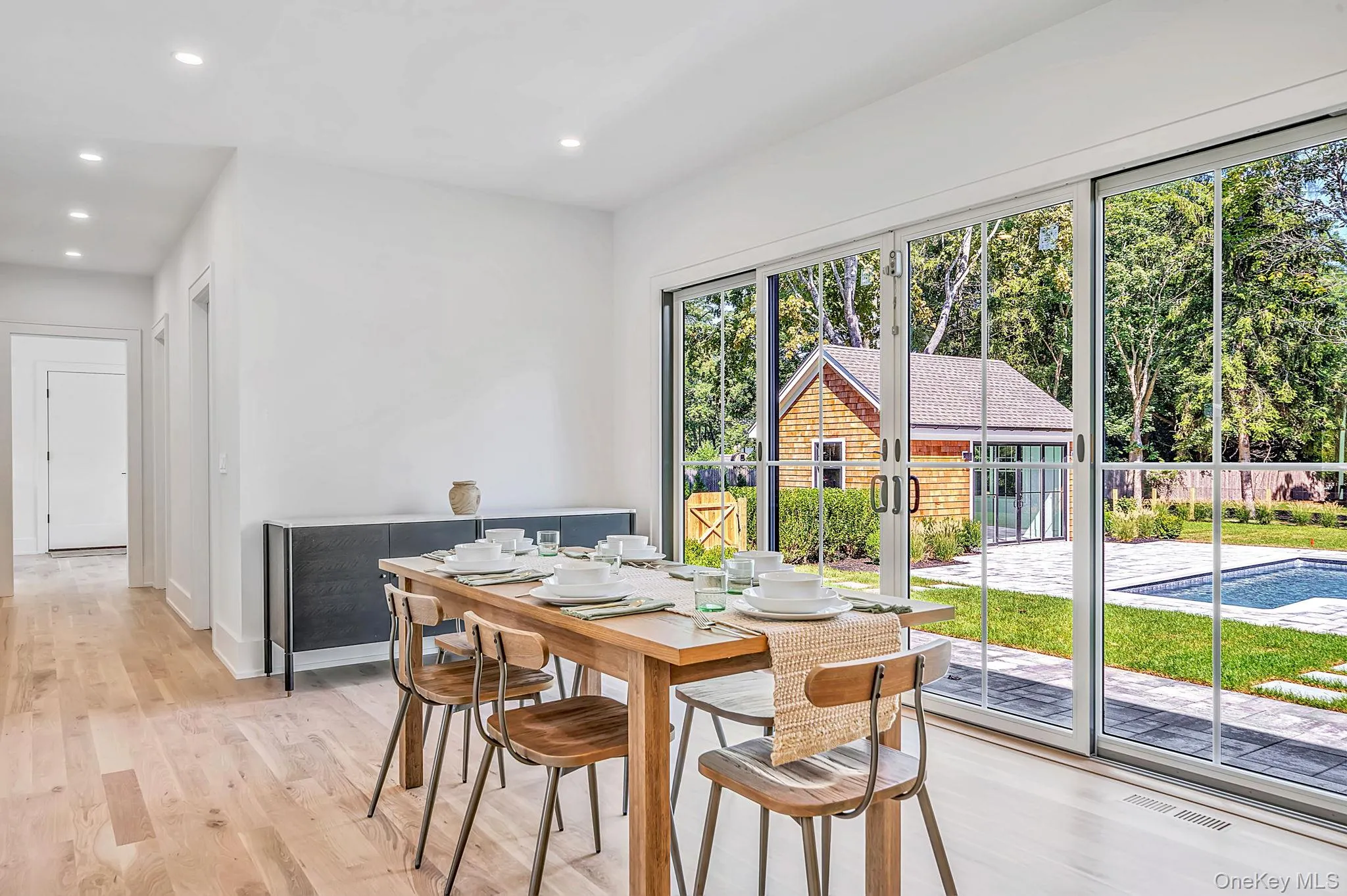 3 Vail Avenue, Southampton, NY, 4 Bedrooms Bedrooms, 13 Rooms Rooms,4 BathroomsBathrooms,Residential,For Rent,Vail,0,1049938 3 Vail Avenue, Southampton, NY, 4 Bedrooms Bedrooms, 13 Rooms Rooms,4 BathroomsBathrooms,Residential,For Rent,Vail,0,1049938