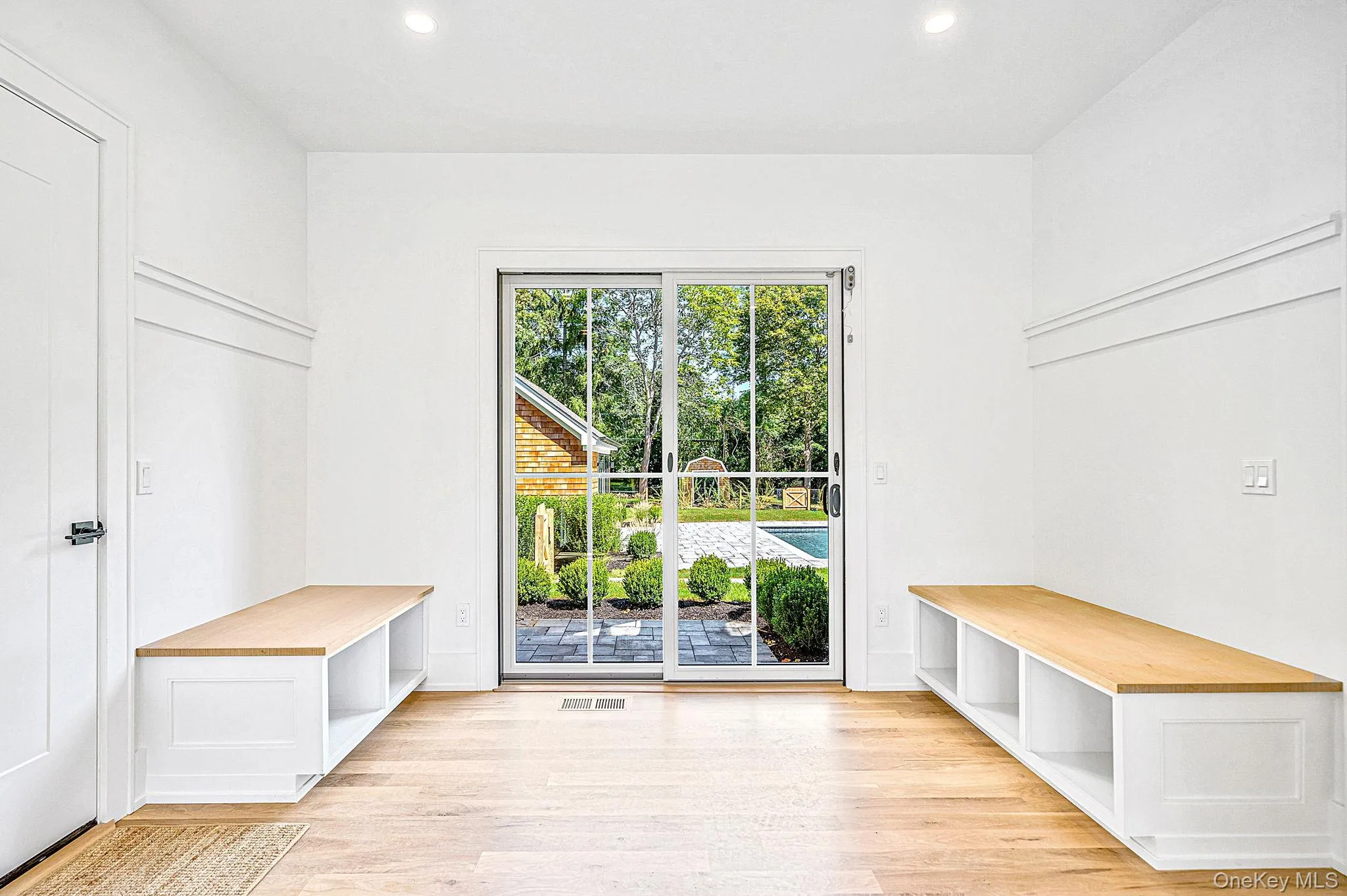 3 Vail Avenue, Southampton, NY, 4 Bedrooms Bedrooms, 13 Rooms Rooms,4 BathroomsBathrooms,Residential,For Rent,Vail,0,1049938 3 Vail Avenue, Southampton, NY, 4 Bedrooms Bedrooms, 13 Rooms Rooms,4 BathroomsBathrooms,Residential,For Rent,Vail,0,1049938