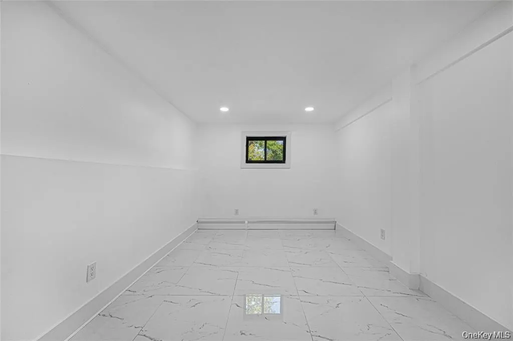 274 Central Park Road, Oyster Bay, NY, 5 Bedrooms Bedrooms, 11 Rooms Rooms,3 BathroomsBathrooms,Residential,For Rent,Central Park,0,1049939 274 Central Park Road, Oyster Bay, NY, 5 Bedrooms Bedrooms, 11 Rooms Rooms,3 BathroomsBathrooms,Residential,For Rent,Central Park,0,1049939