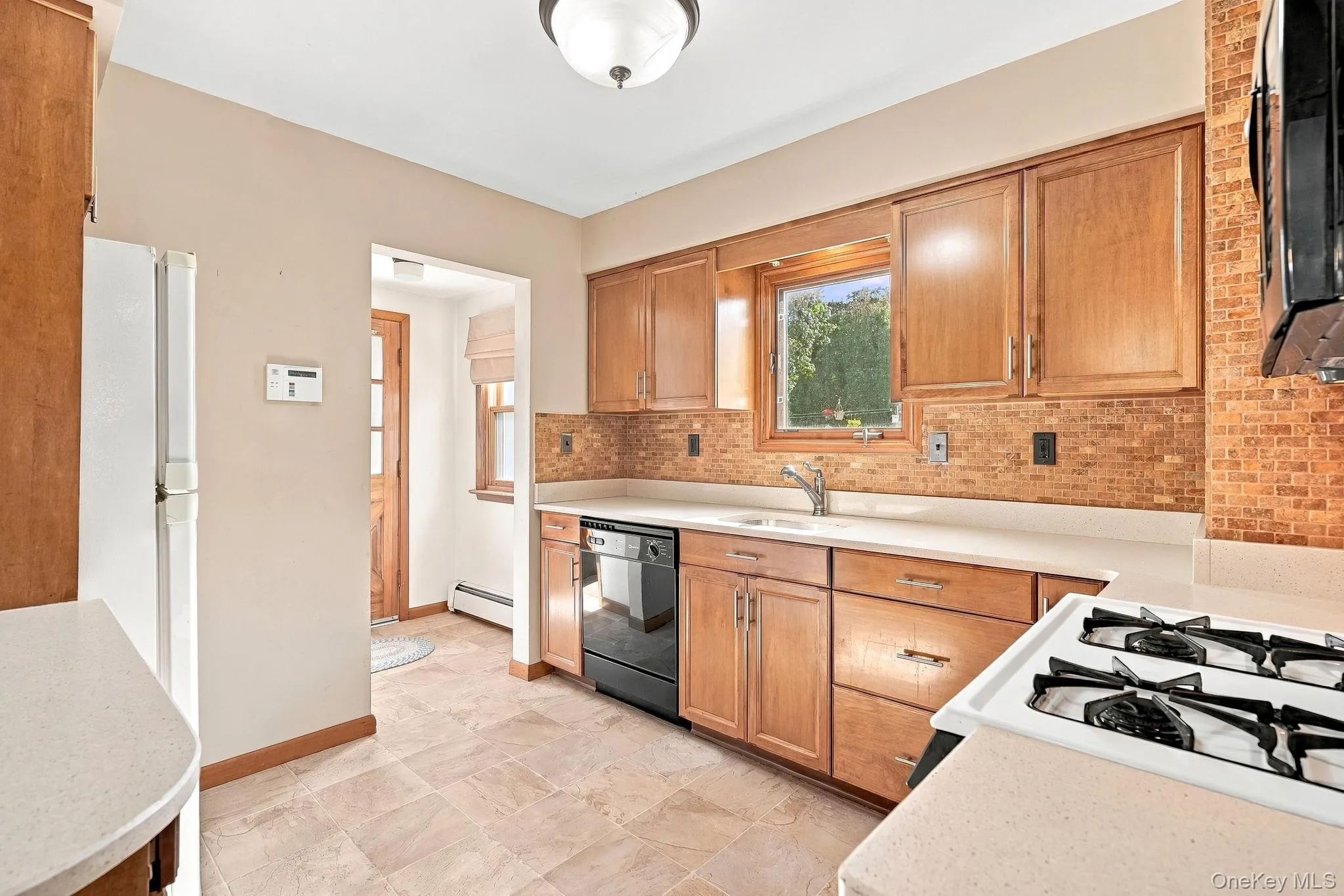 8 Lancaster Avenue, Cortlandt, NY, 3 Bedrooms Bedrooms, 6 Rooms Rooms,1 BathroomBathrooms,Residential,For Rent,Lancaster,0,1049940 8 Lancaster Avenue, Cortlandt, NY, 3 Bedrooms Bedrooms, 6 Rooms Rooms,1 BathroomBathrooms,Residential,For Rent,Lancaster,0,1049940