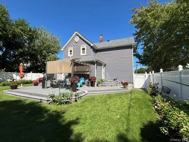 197 7th Street, Babylon, NY, 3 Bedrooms Bedrooms, 7 Rooms Rooms,2 BathroomsBathrooms,Residential,For Rent,7th,0,1049941 197 7th Street, Babylon, NY, 3 Bedrooms Bedrooms, 7 Rooms Rooms,2 BathroomsBathrooms,Residential,For Rent,7th,0,1049941