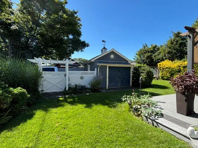 197 7th Street, Babylon, NY, 3 Bedrooms Bedrooms, 7 Rooms Rooms,2 BathroomsBathrooms,Residential,For Rent,7th,0,1049941 197 7th Street, Babylon, NY, 3 Bedrooms Bedrooms, 7 Rooms Rooms,2 BathroomsBathrooms,Residential,For Rent,7th,0,1049941