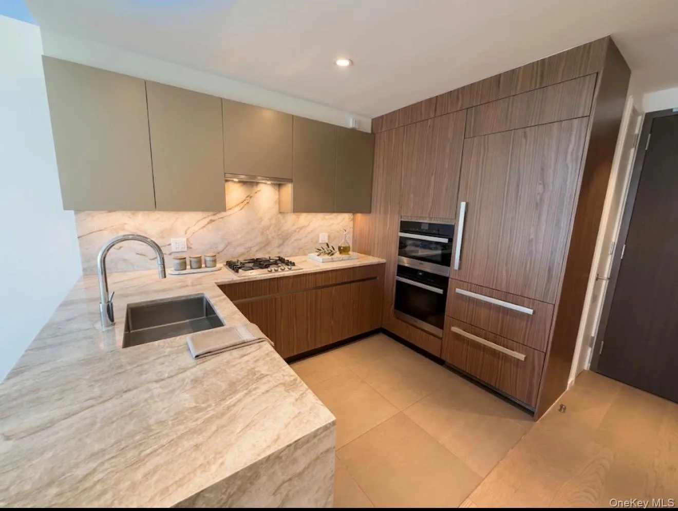 133-36 37th Avenue, New York, NY, 1 Bedroom Bedrooms, 3 Rooms Rooms,1 BathroomBathrooms,Residential,For Rent,37th,0,1049945 133-36 37th Avenue, New York, NY, 1 Bedroom Bedrooms, 3 Rooms Rooms,1 BathroomBathrooms,Residential,For Rent,37th,0,1049945