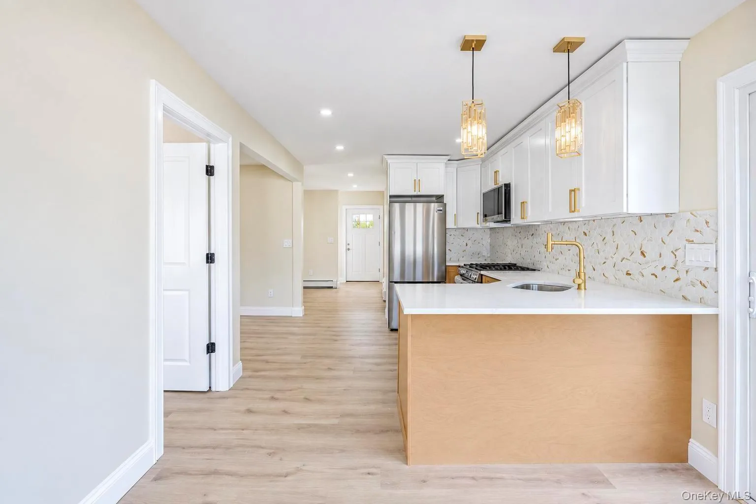 891 Bay Street, Babylon, NY, 6 Bedrooms Bedrooms, 9 Rooms Rooms,3 BathroomsBathrooms,Residential,For Rent,Bay,0,1049947 891 Bay Street, Babylon, NY, 6 Bedrooms Bedrooms, 9 Rooms Rooms,3 BathroomsBathrooms,Residential,For Rent,Bay,0,1049947
