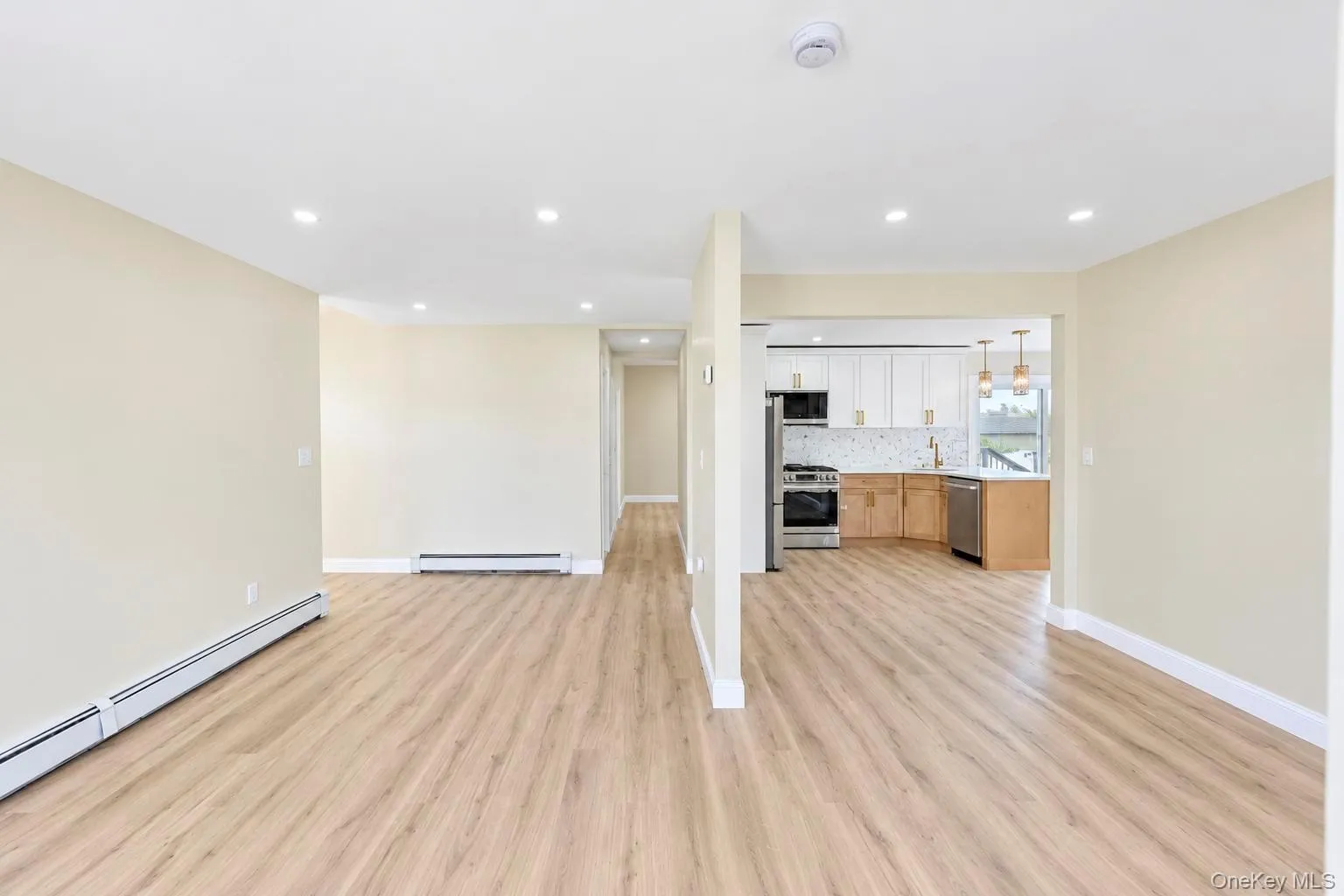 891 Bay Street, Babylon, NY, 6 Bedrooms Bedrooms, 9 Rooms Rooms,3 BathroomsBathrooms,Residential,For Rent,Bay,0,1049947 891 Bay Street, Babylon, NY, 6 Bedrooms Bedrooms, 9 Rooms Rooms,3 BathroomsBathrooms,Residential,For Rent,Bay,0,1049947