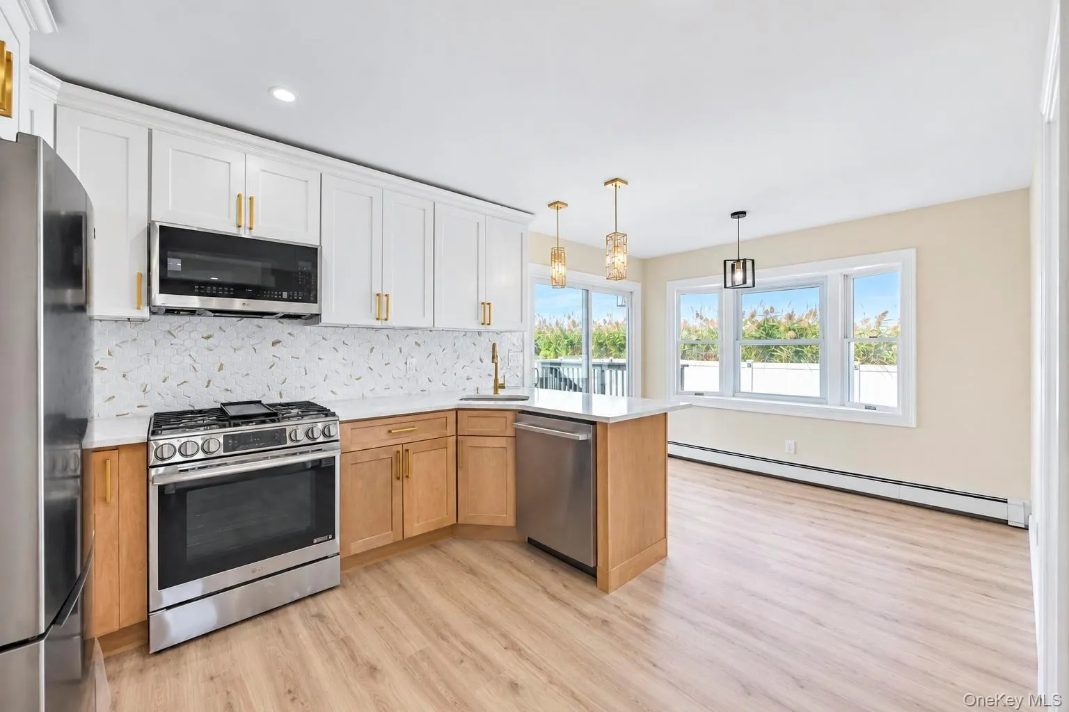 891 Bay Street, Babylon, NY, 6 Bedrooms Bedrooms, 9 Rooms Rooms,3 BathroomsBathrooms,Residential,For Rent,Bay,0,1049947 891 Bay Street, Babylon, NY, 6 Bedrooms Bedrooms, 9 Rooms Rooms,3 BathroomsBathrooms,Residential,For Rent,Bay,0,1049947
