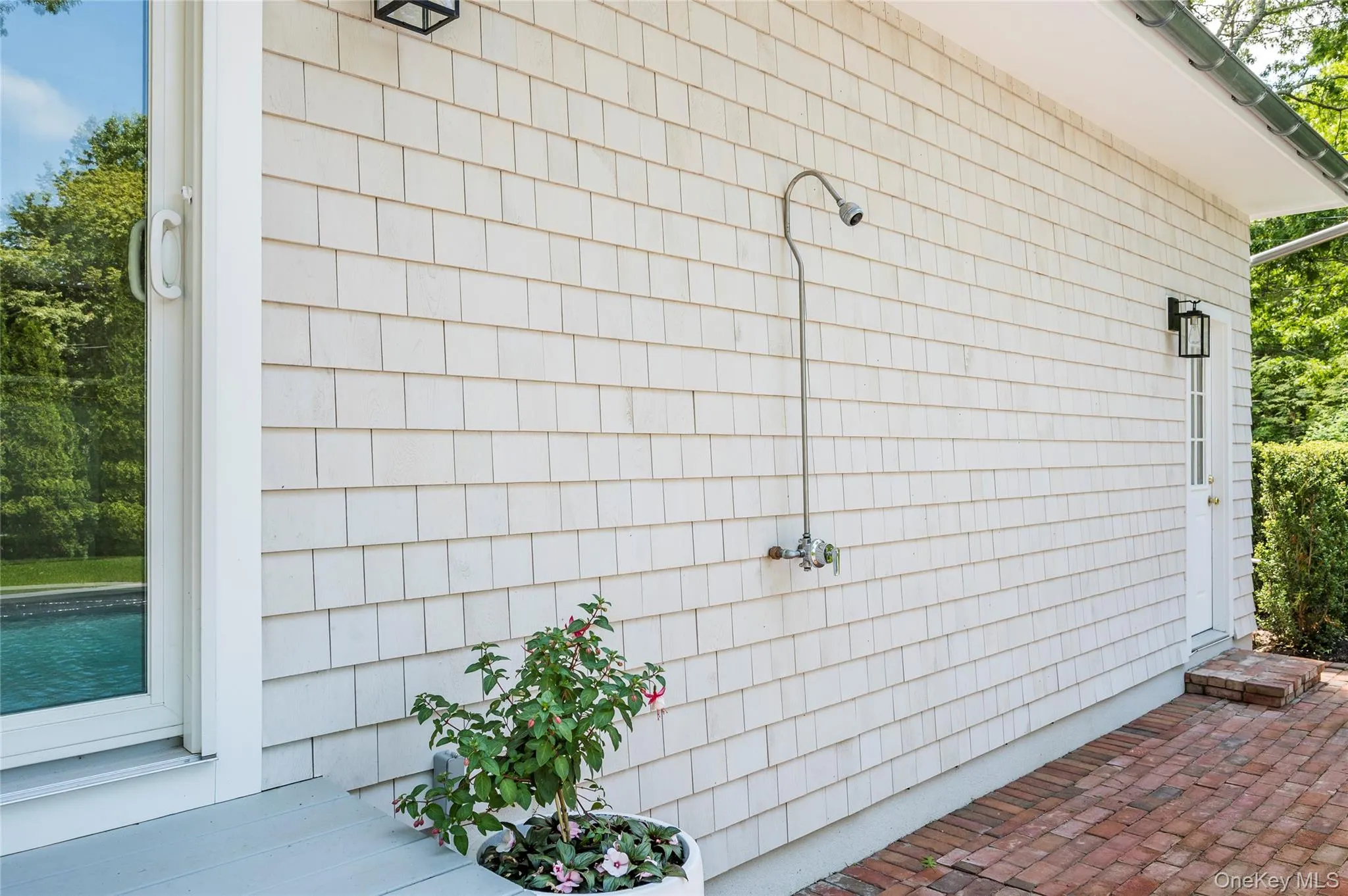 48 Beechwood Drive, Southampton, NY, 5 Bedrooms Bedrooms, 8 Rooms Rooms,5 BathroomsBathrooms,Residential,For Rent,Beechwood,0,1049950 48 Beechwood Drive, Southampton, NY, 5 Bedrooms Bedrooms, 8 Rooms Rooms,5 BathroomsBathrooms,Residential,For Rent,Beechwood,0,1049950