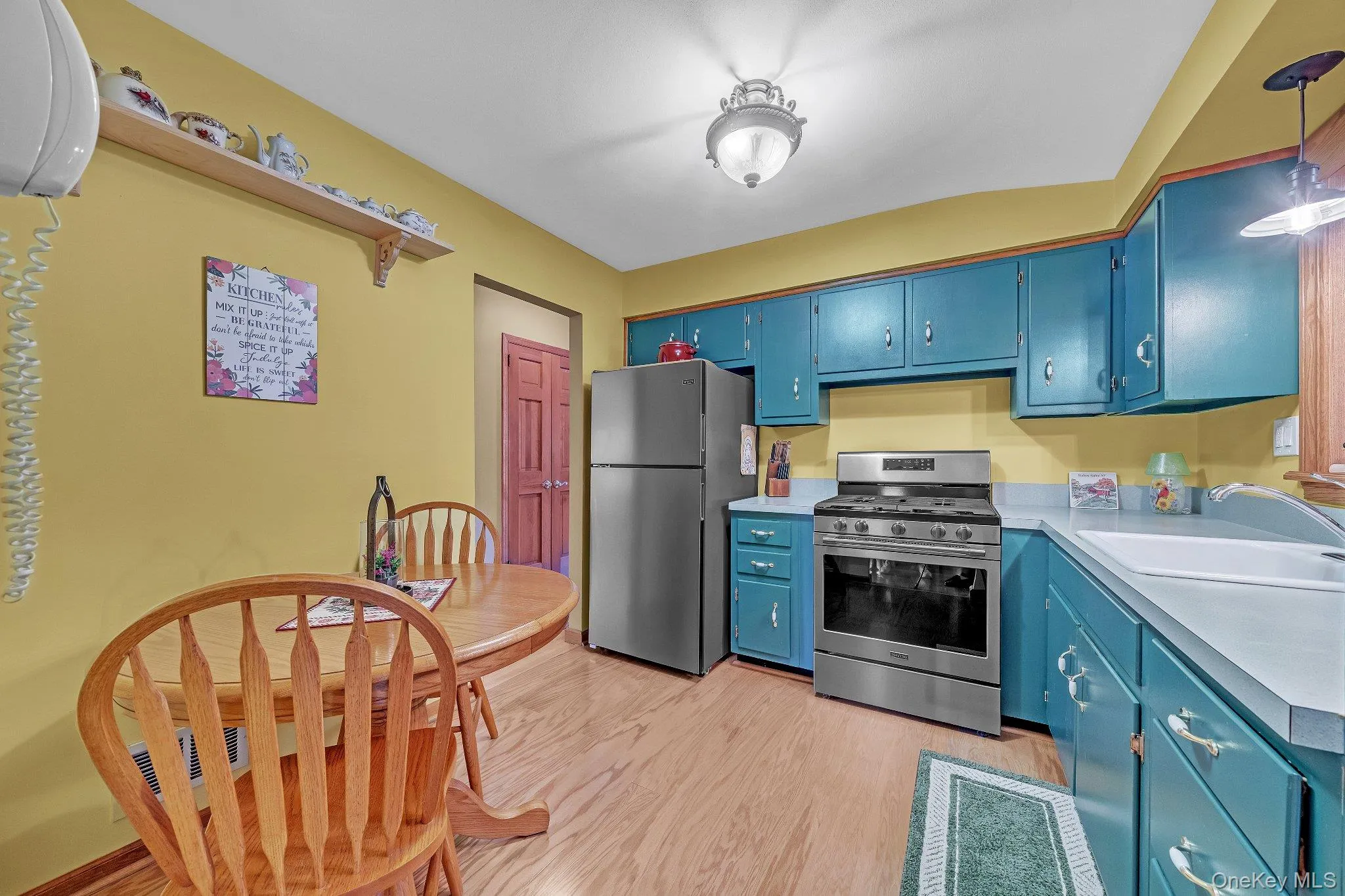 9 Anson Lane, Islip, NY, 3 Bedrooms Bedrooms, 9 Rooms Rooms,1 BathroomBathrooms,Residential,For Rent,Anson,0,1049952 9 Anson Lane, Islip, NY, 3 Bedrooms Bedrooms, 9 Rooms Rooms,1 BathroomBathrooms,Residential,For Rent,Anson,0,1049952