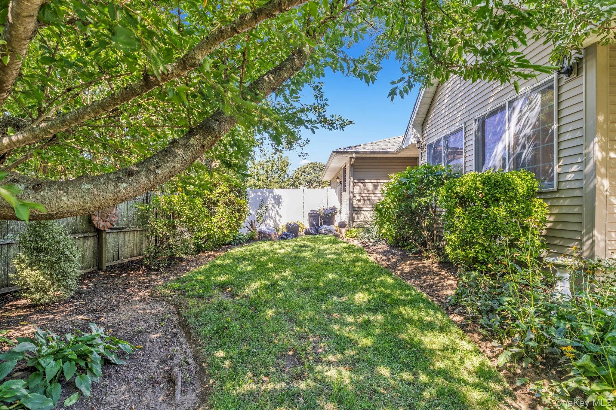 9 Anson Lane, Islip, NY, 3 Bedrooms Bedrooms, 9 Rooms Rooms,1 BathroomBathrooms,Residential,For Rent,Anson,0,1049952 9 Anson Lane, Islip, NY, 3 Bedrooms Bedrooms, 9 Rooms Rooms,1 BathroomBathrooms,Residential,For Rent,Anson,0,1049952