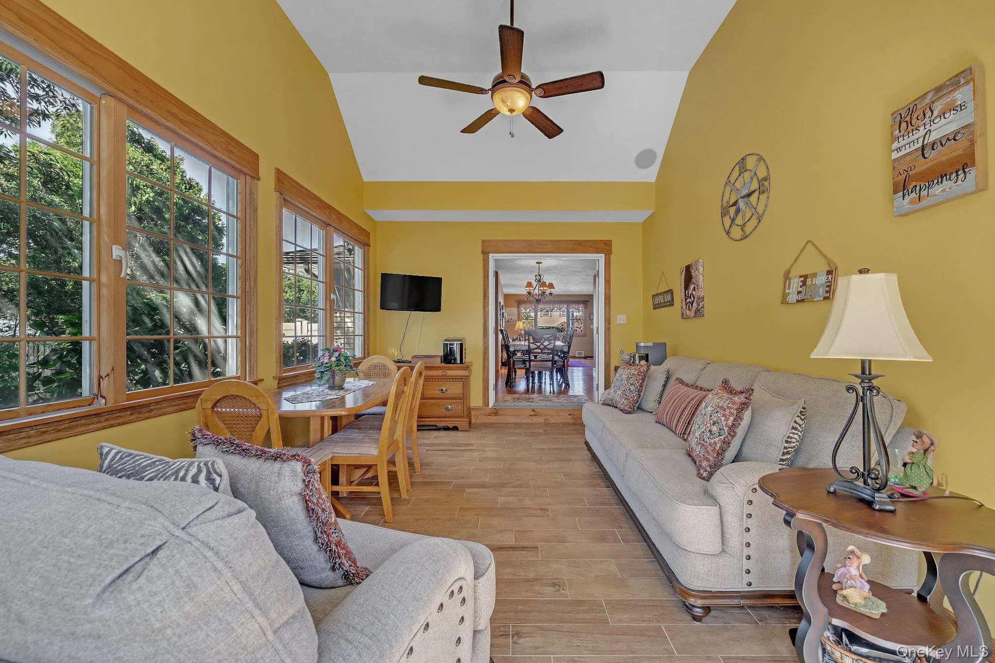 9 Anson Lane, Islip, NY, 3 Bedrooms Bedrooms, 9 Rooms Rooms,1 BathroomBathrooms,Residential,For Rent,Anson,0,1049952 9 Anson Lane, Islip, NY, 3 Bedrooms Bedrooms, 9 Rooms Rooms,1 BathroomBathrooms,Residential,For Rent,Anson,0,1049952