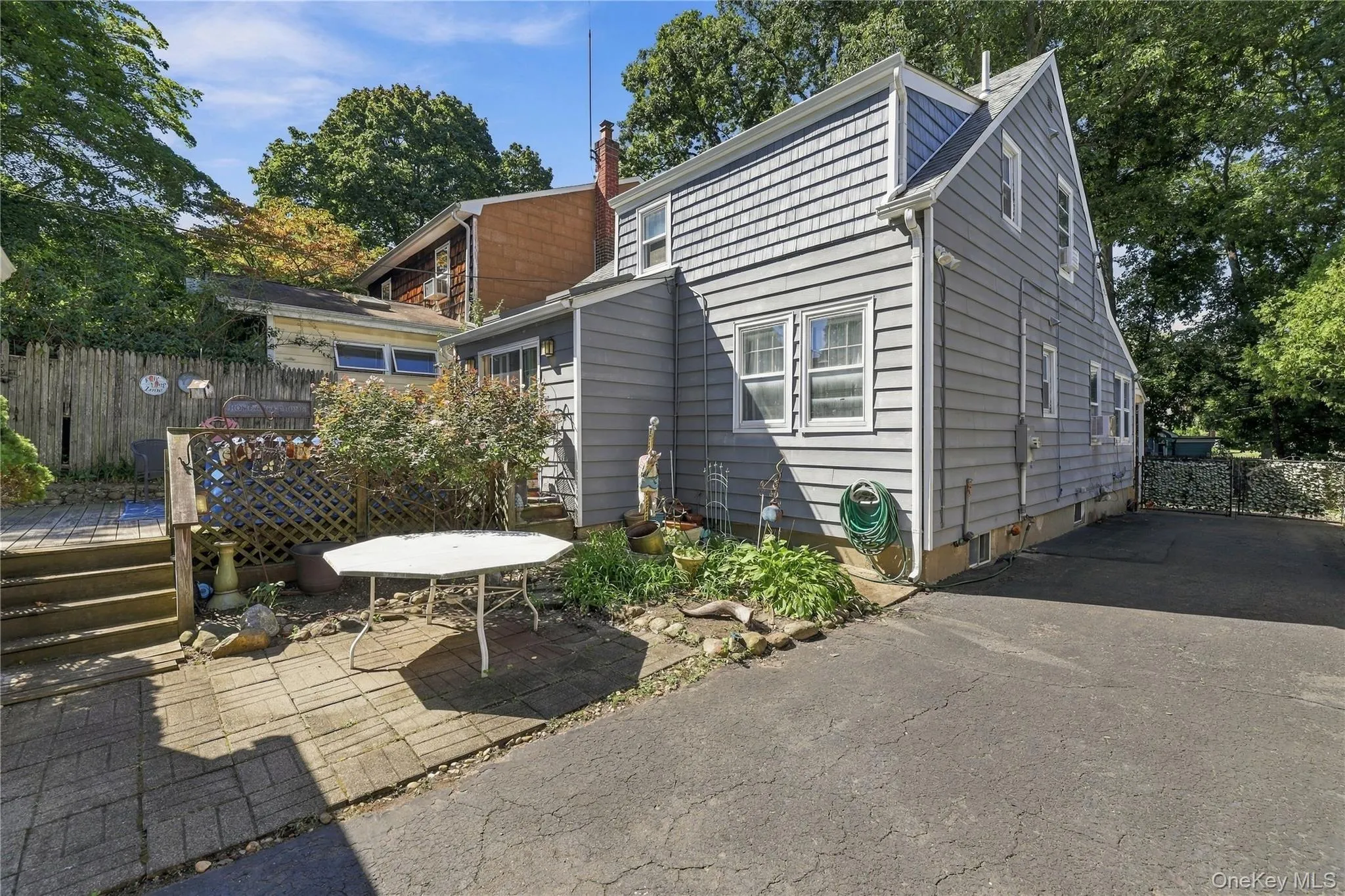 245 Buchanan Street, Huntington, NY, 3 Bedrooms Bedrooms, 7 Rooms Rooms,2 BathroomsBathrooms,Residential,For Rent,Buchanan,0,1049953 245 Buchanan Street, Huntington, NY, 3 Bedrooms Bedrooms, 7 Rooms Rooms,2 BathroomsBathrooms,Residential,For Rent,Buchanan,0,1049953