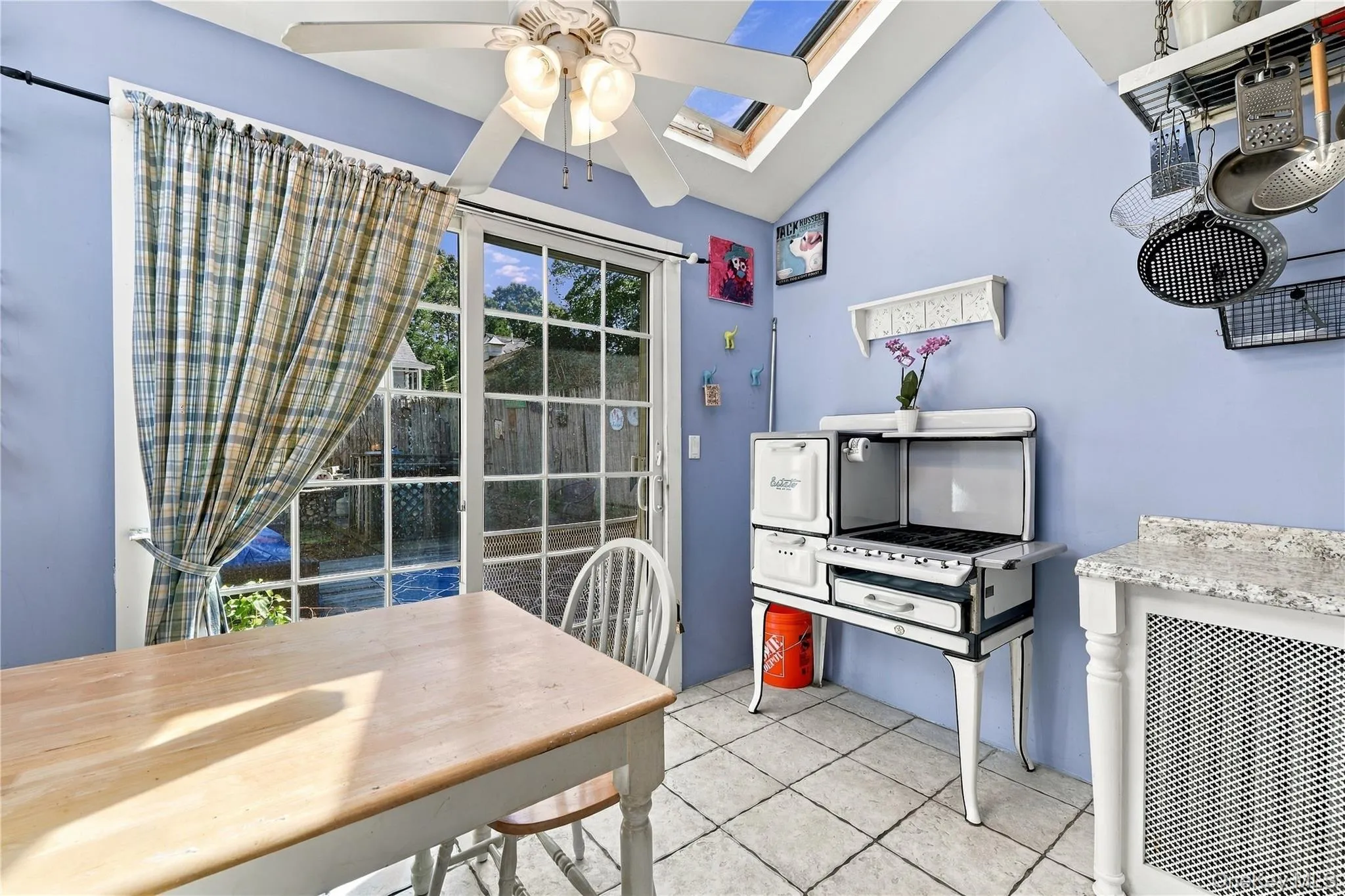 245 Buchanan Street, Huntington, NY, 3 Bedrooms Bedrooms, 7 Rooms Rooms,2 BathroomsBathrooms,Residential,For Rent,Buchanan,0,1049953 245 Buchanan Street, Huntington, NY, 3 Bedrooms Bedrooms, 7 Rooms Rooms,2 BathroomsBathrooms,Residential,For Rent,Buchanan,0,1049953