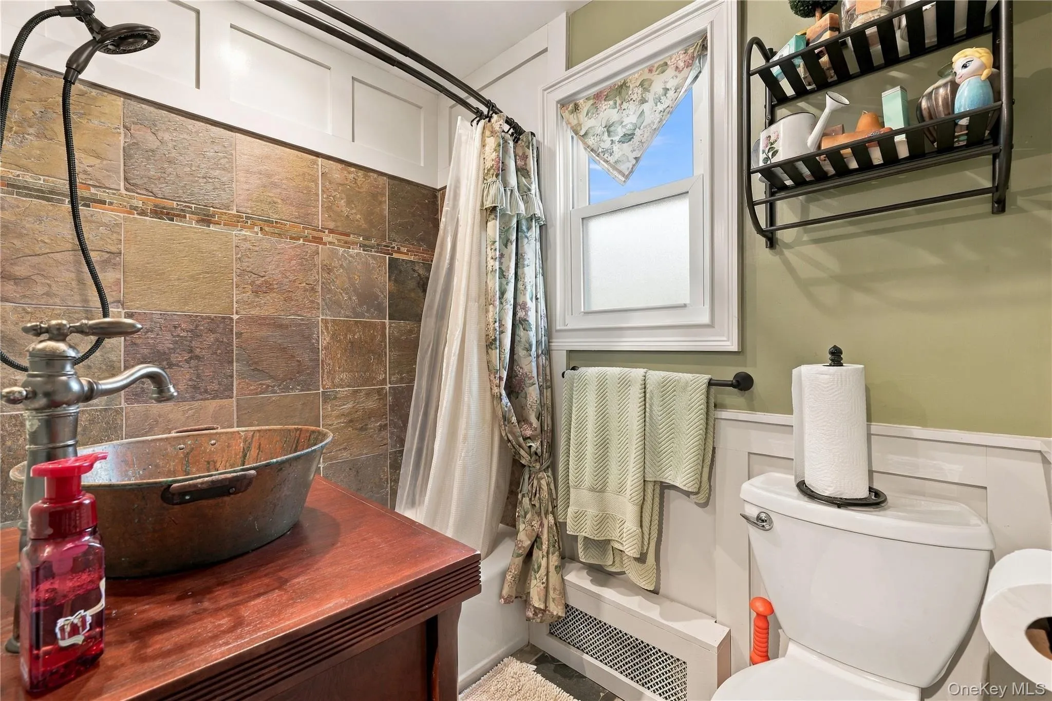 245 Buchanan Street, Huntington, NY, 3 Bedrooms Bedrooms, 7 Rooms Rooms,2 BathroomsBathrooms,Residential,For Rent,Buchanan,0,1049953 245 Buchanan Street, Huntington, NY, 3 Bedrooms Bedrooms, 7 Rooms Rooms,2 BathroomsBathrooms,Residential,For Rent,Buchanan,0,1049953