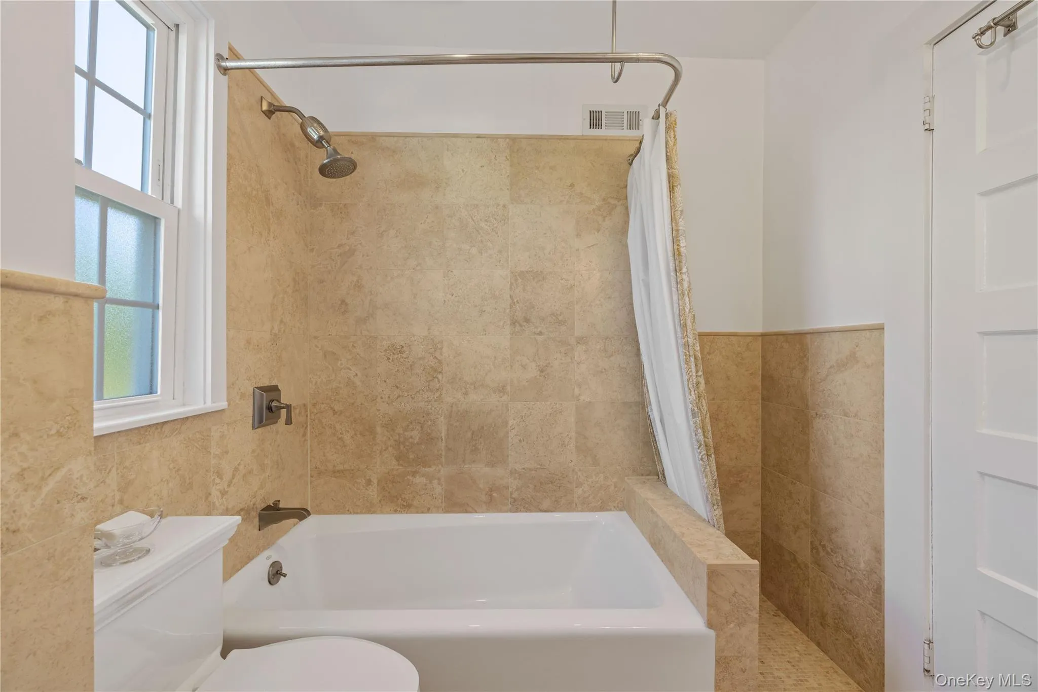 33 Cassilis Avenue, Yonkers, NY, 3 Bedrooms Bedrooms, 7 Rooms Rooms,1 BathroomBathrooms,Residential,For Rent,Cassilis,0,1049955 33 Cassilis Avenue, Yonkers, NY, 3 Bedrooms Bedrooms, 7 Rooms Rooms,1 BathroomBathrooms,Residential,For Rent,Cassilis,0,1049955