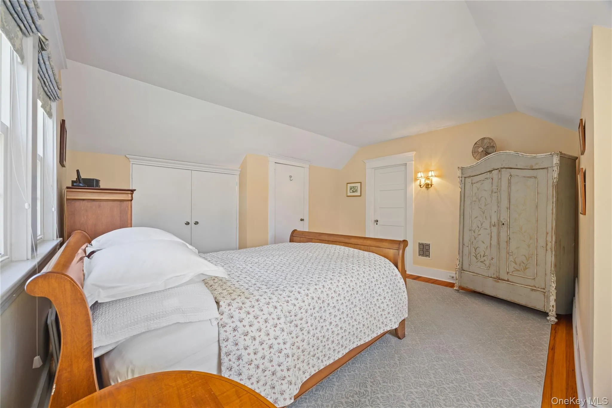 33 Cassilis Avenue, Yonkers, NY, 3 Bedrooms Bedrooms, 7 Rooms Rooms,1 BathroomBathrooms,Residential,For Rent,Cassilis,0,1049955 33 Cassilis Avenue, Yonkers, NY, 3 Bedrooms Bedrooms, 7 Rooms Rooms,1 BathroomBathrooms,Residential,For Rent,Cassilis,0,1049955