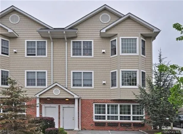 153 Montgomery Avenue, Eastchester, NY, 2 Bedrooms Bedrooms, 5 Rooms Rooms,2 BathroomsBathrooms,Residential,For Rent,Montgomery,0,1049956 153 Montgomery Avenue, Eastchester, NY, 2 Bedrooms Bedrooms, 5 Rooms Rooms,2 BathroomsBathrooms,Residential,For Rent,Montgomery,0,1049956