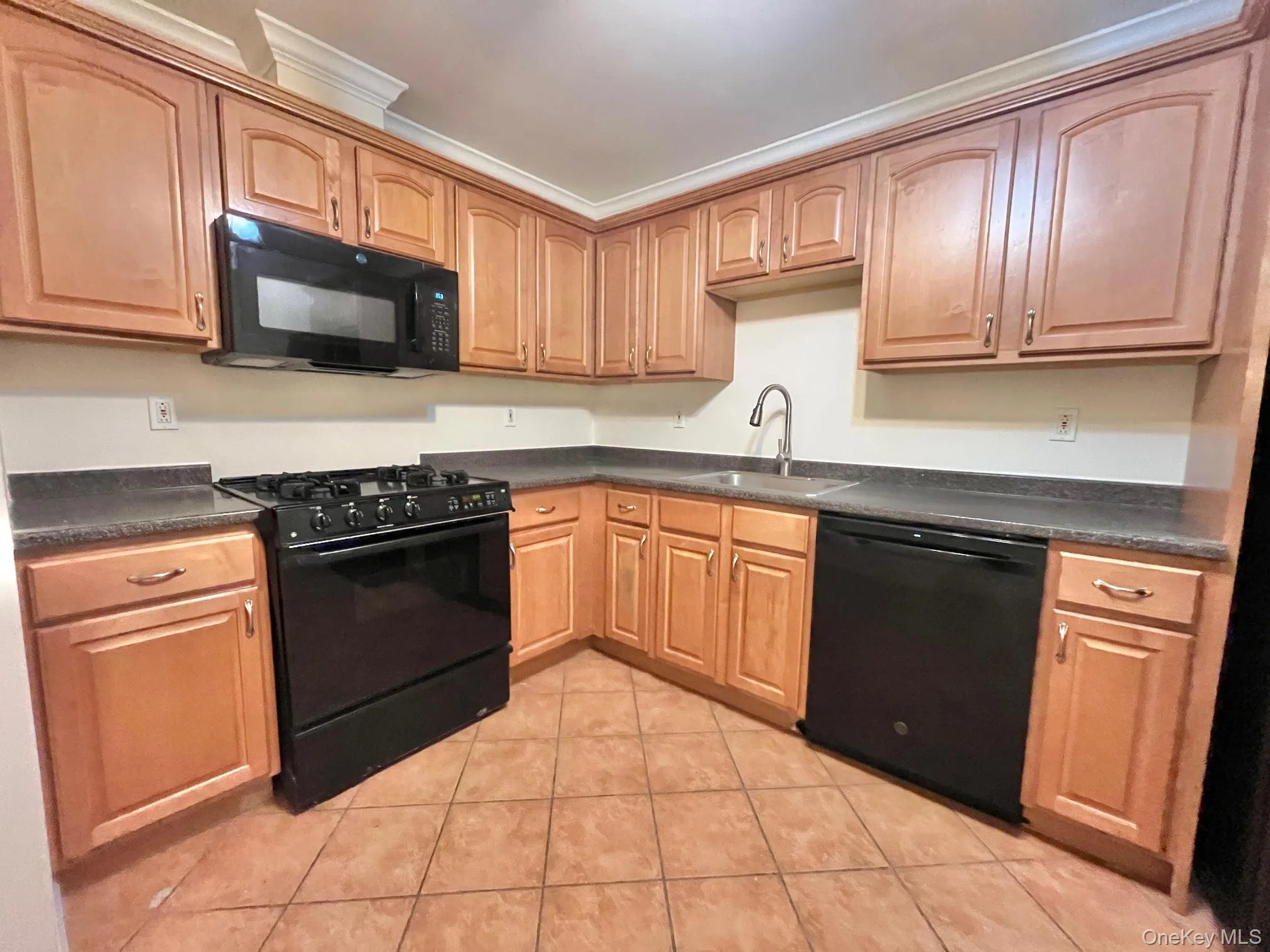 153 Montgomery Avenue, Eastchester, NY, 2 Bedrooms Bedrooms, 5 Rooms Rooms,2 BathroomsBathrooms,Residential,For Rent,Montgomery,0,1049956 153 Montgomery Avenue, Eastchester, NY, 2 Bedrooms Bedrooms, 5 Rooms Rooms,2 BathroomsBathrooms,Residential,For Rent,Montgomery,0,1049956