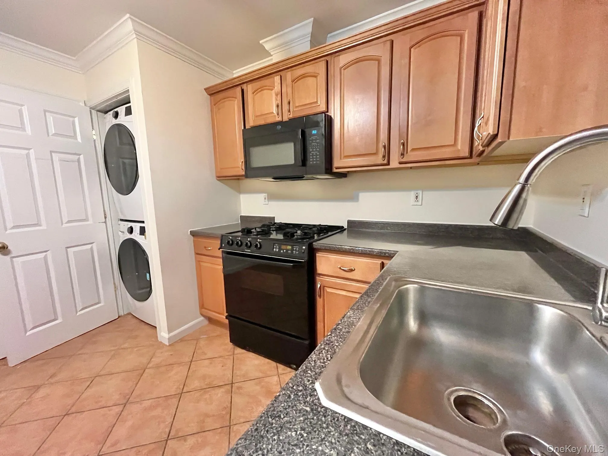 153 Montgomery Avenue, Eastchester, NY, 2 Bedrooms Bedrooms, 5 Rooms Rooms,2 BathroomsBathrooms,Residential,For Rent,Montgomery,0,1049956 153 Montgomery Avenue, Eastchester, NY, 2 Bedrooms Bedrooms, 5 Rooms Rooms,2 BathroomsBathrooms,Residential,For Rent,Montgomery,0,1049956