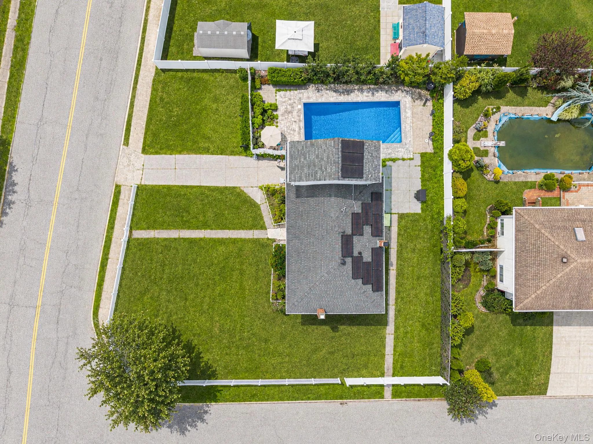152 Alkier Street, Islip, NY, 4 Bedrooms Bedrooms, 13 Rooms Rooms,2 BathroomsBathrooms,Residential,For Rent,Alkier,0,1049960 152 Alkier Street, Islip, NY, 4 Bedrooms Bedrooms, 13 Rooms Rooms,2 BathroomsBathrooms,Residential,For Rent,Alkier,0,1049960