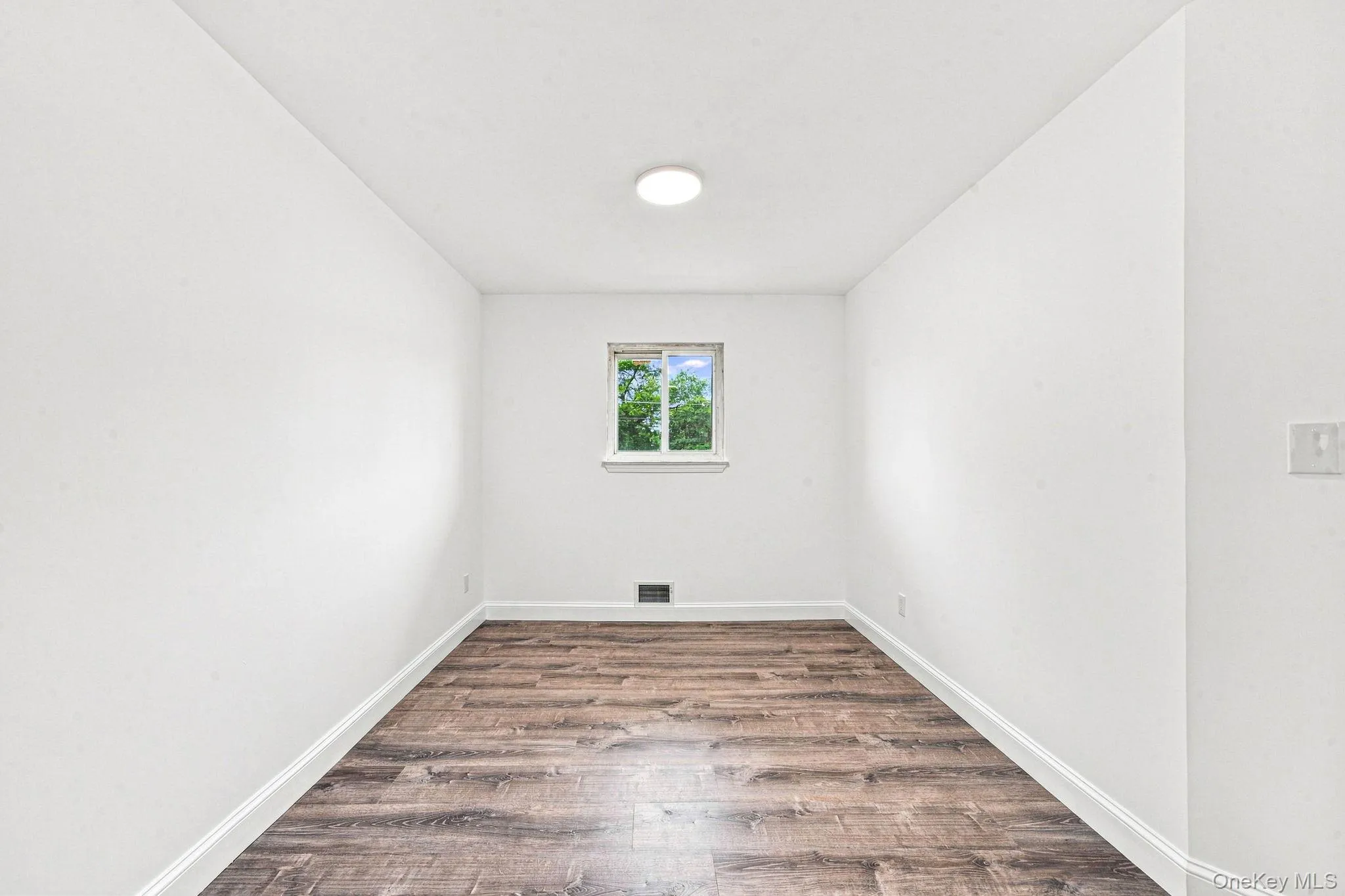 152 Alkier Street, Islip, NY, 4 Bedrooms Bedrooms, 13 Rooms Rooms,2 BathroomsBathrooms,Residential,For Rent,Alkier,0,1049960 152 Alkier Street, Islip, NY, 4 Bedrooms Bedrooms, 13 Rooms Rooms,2 BathroomsBathrooms,Residential,For Rent,Alkier,0,1049960