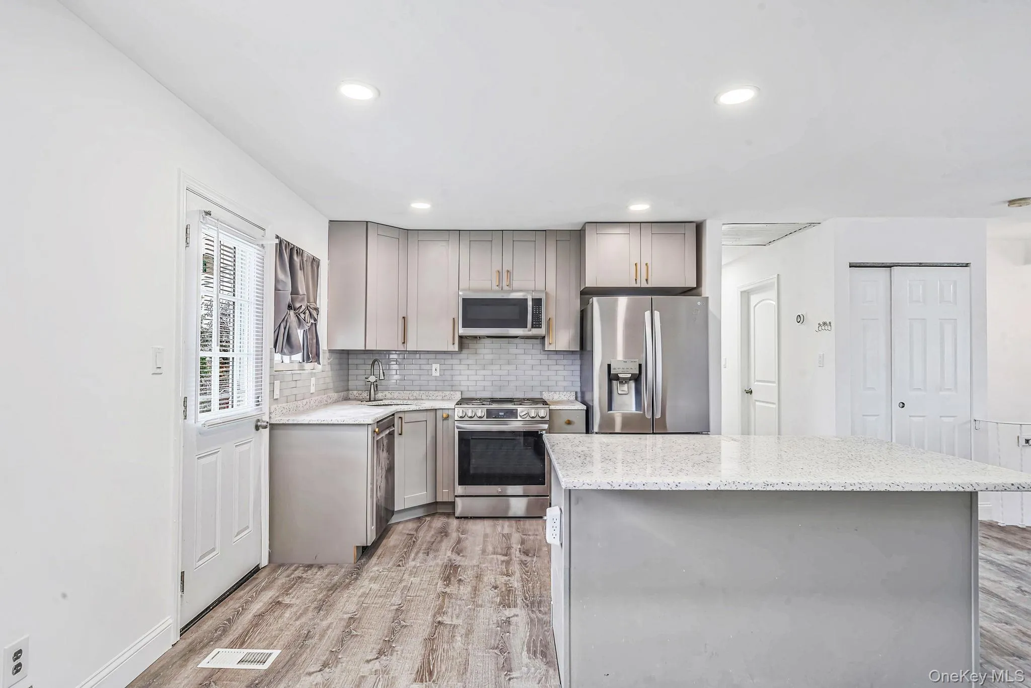 152 Alkier Street, Islip, NY, 4 Bedrooms Bedrooms, 13 Rooms Rooms,2 BathroomsBathrooms,Residential,For Rent,Alkier,0,1049960 152 Alkier Street, Islip, NY, 4 Bedrooms Bedrooms, 13 Rooms Rooms,2 BathroomsBathrooms,Residential,For Rent,Alkier,0,1049960