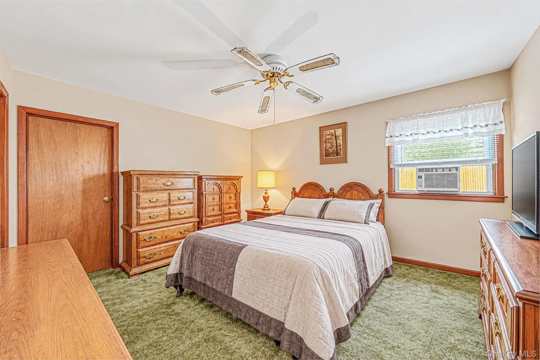 11 Hollywood Avenue, Babylon, NY, 3 Bedrooms Bedrooms, 6 Rooms Rooms,1 BathroomBathrooms,Residential,For Rent,Hollywood,0,1049967 11 Hollywood Avenue, Babylon, NY, 3 Bedrooms Bedrooms, 6 Rooms Rooms,1 BathroomBathrooms,Residential,For Rent,Hollywood,0,1049967