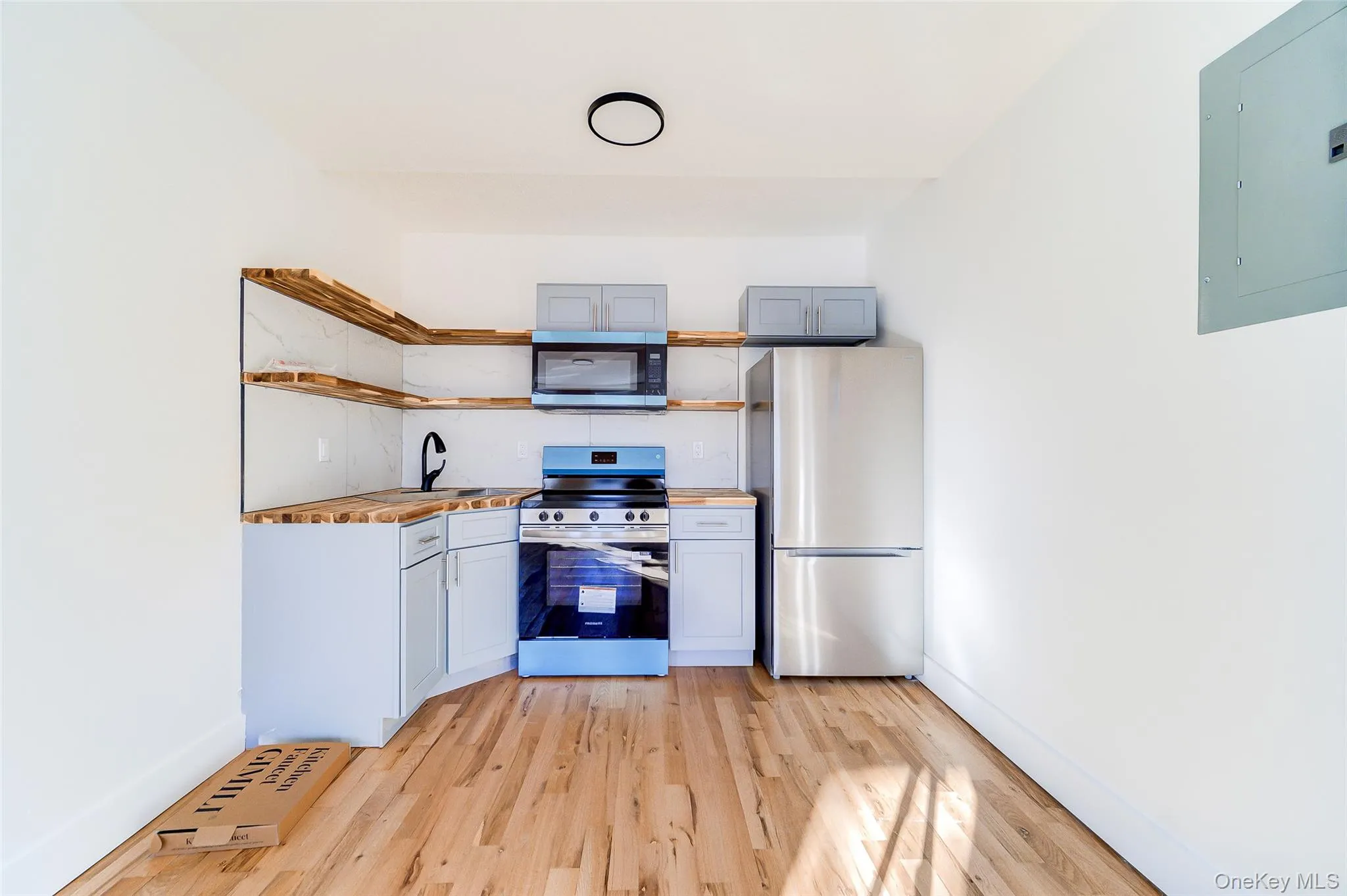 258-260 State Street, Hudson, NY, 1 Room Rooms,1 BathroomBathrooms,Residential Lease,For Rent,State,0,1049973 258-260 State Street, Hudson, NY, 1 Room Rooms,1 BathroomBathrooms,Residential Lease,For Rent,State,0,1049973